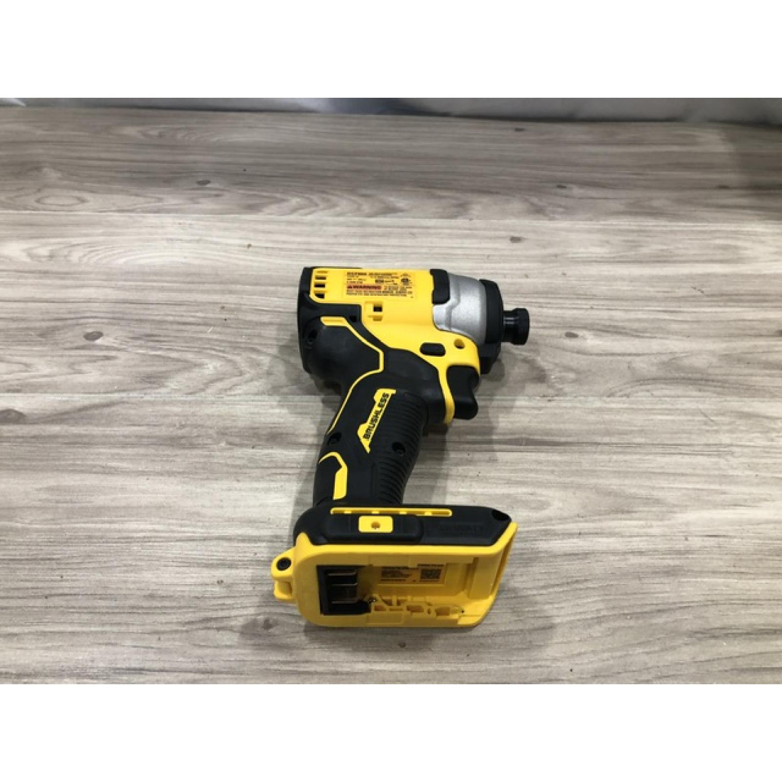 AS-IS DeWALT ATOMIC 20V MAX Cordless Compact Impact Driver Kit