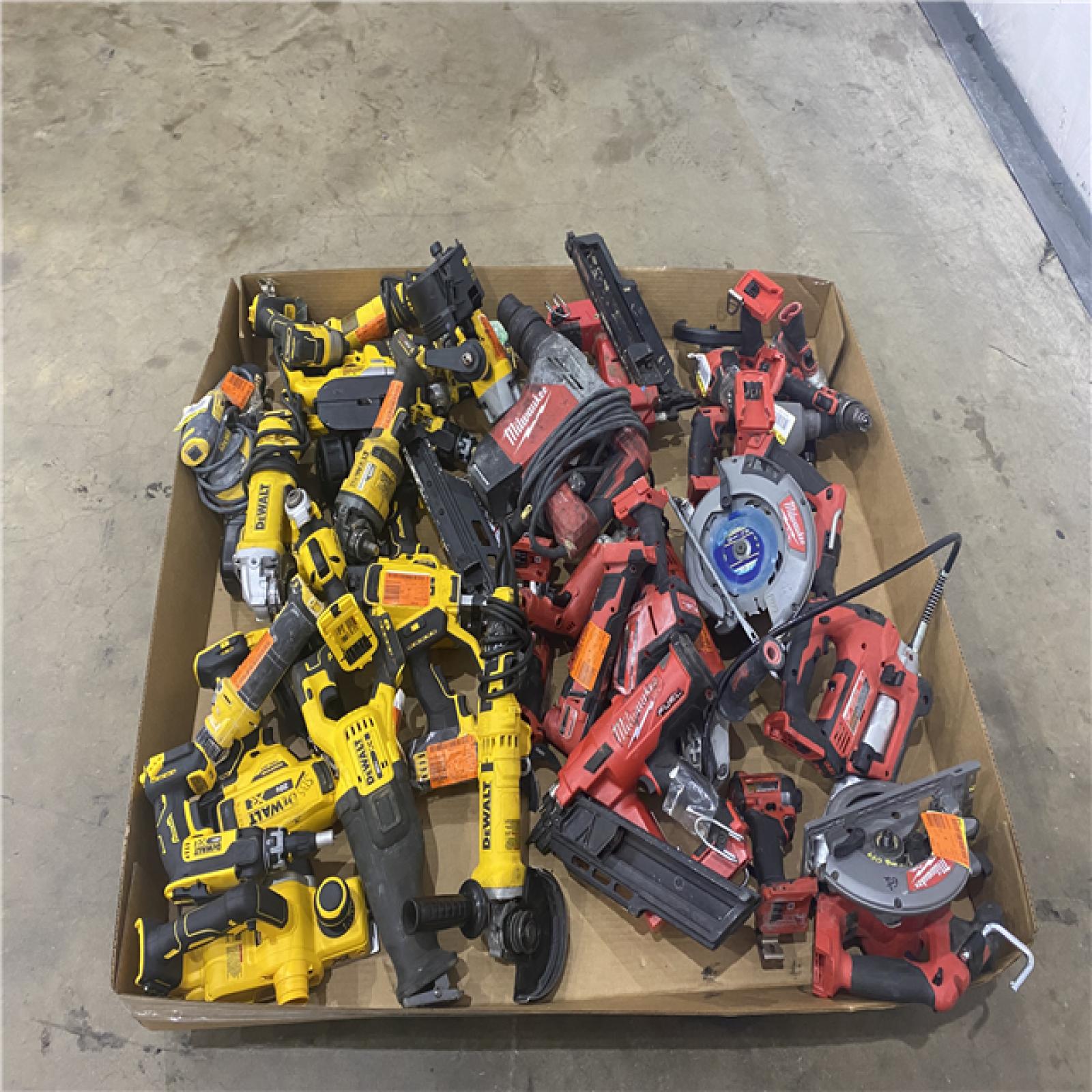 Houston Location AS IS - Tool Pallet
