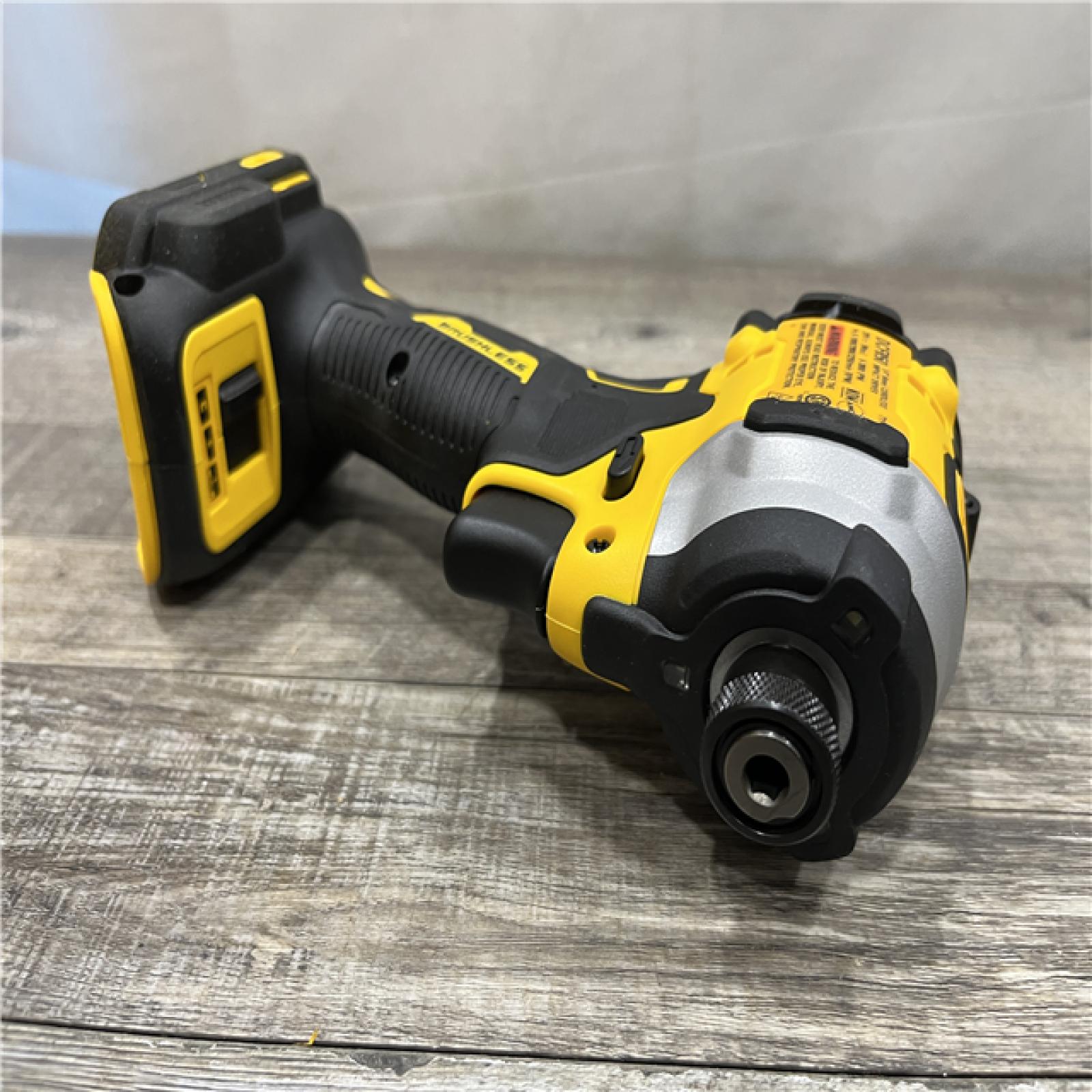 AS-IS DEWALT ATOMIC 20V MAX Lithium-Ion Cordless 1/4 in. Brushless Impact Driver Kit