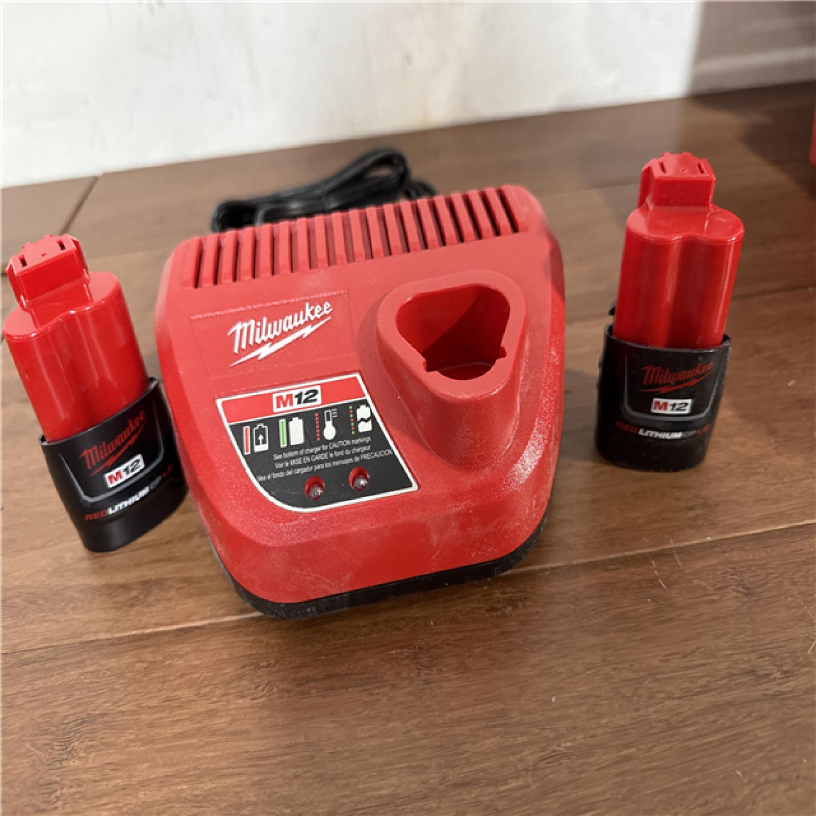 California AS-IS Milwaukee M12 Pex Expander Kit  Includes (2) Batteries  Charger & Hard Case