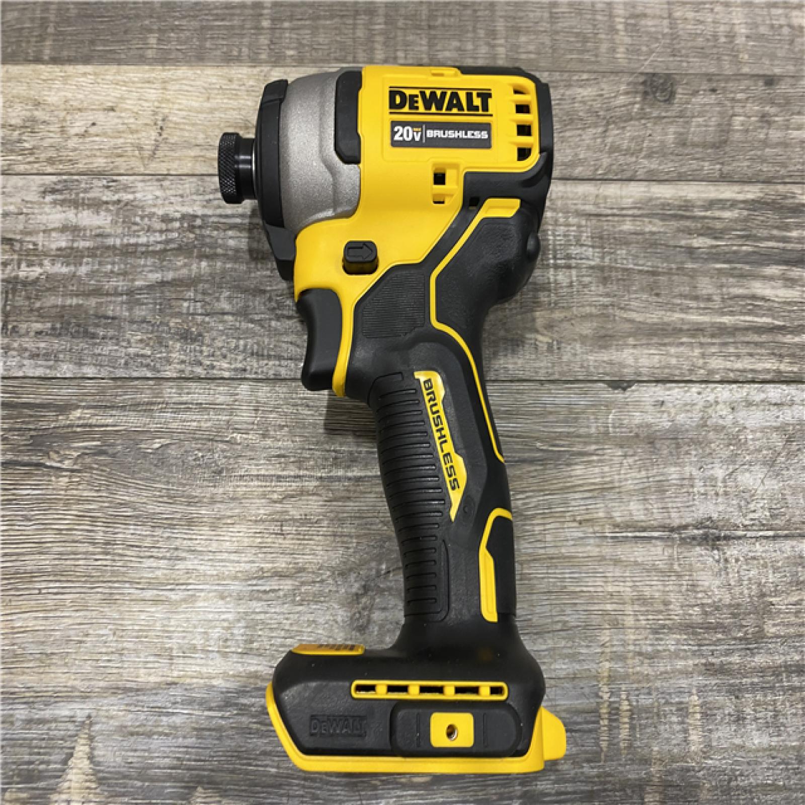 AS-IS DEWALT Atomic 20V Max Lithium-Ion Brushless Cordless Compact 1/4 in. Impact Driver Kit