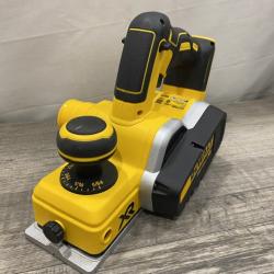 AS-IS DEWALT 20V MAX XR Cordless Brushless 3-1/4 in. Planer (Tool Only)
