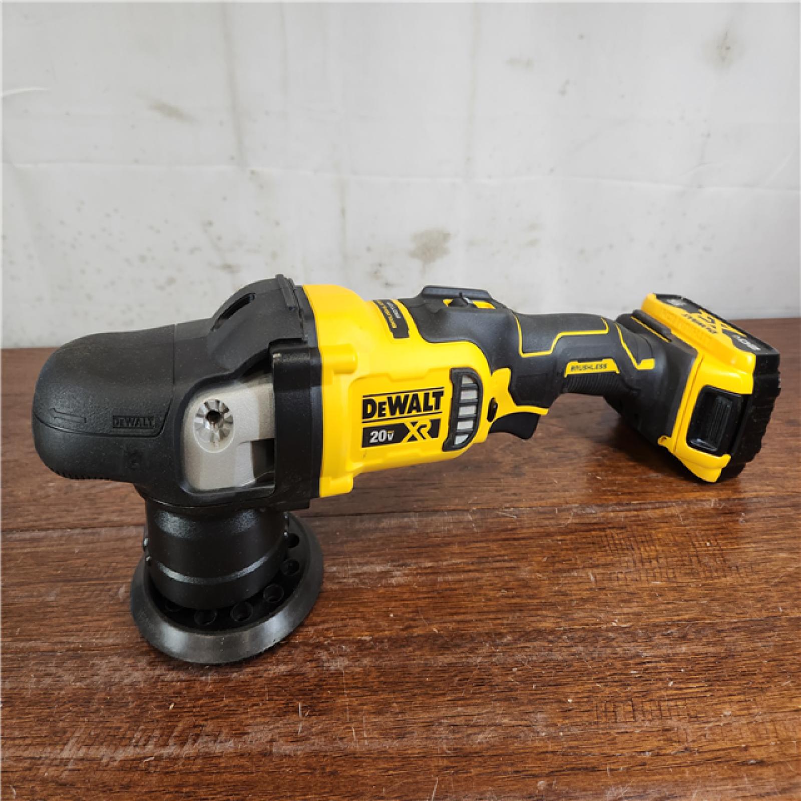 AS-IS DEWALT 20V MAX XR Brushless Cordless 5 Random Orbit Polisher Kit