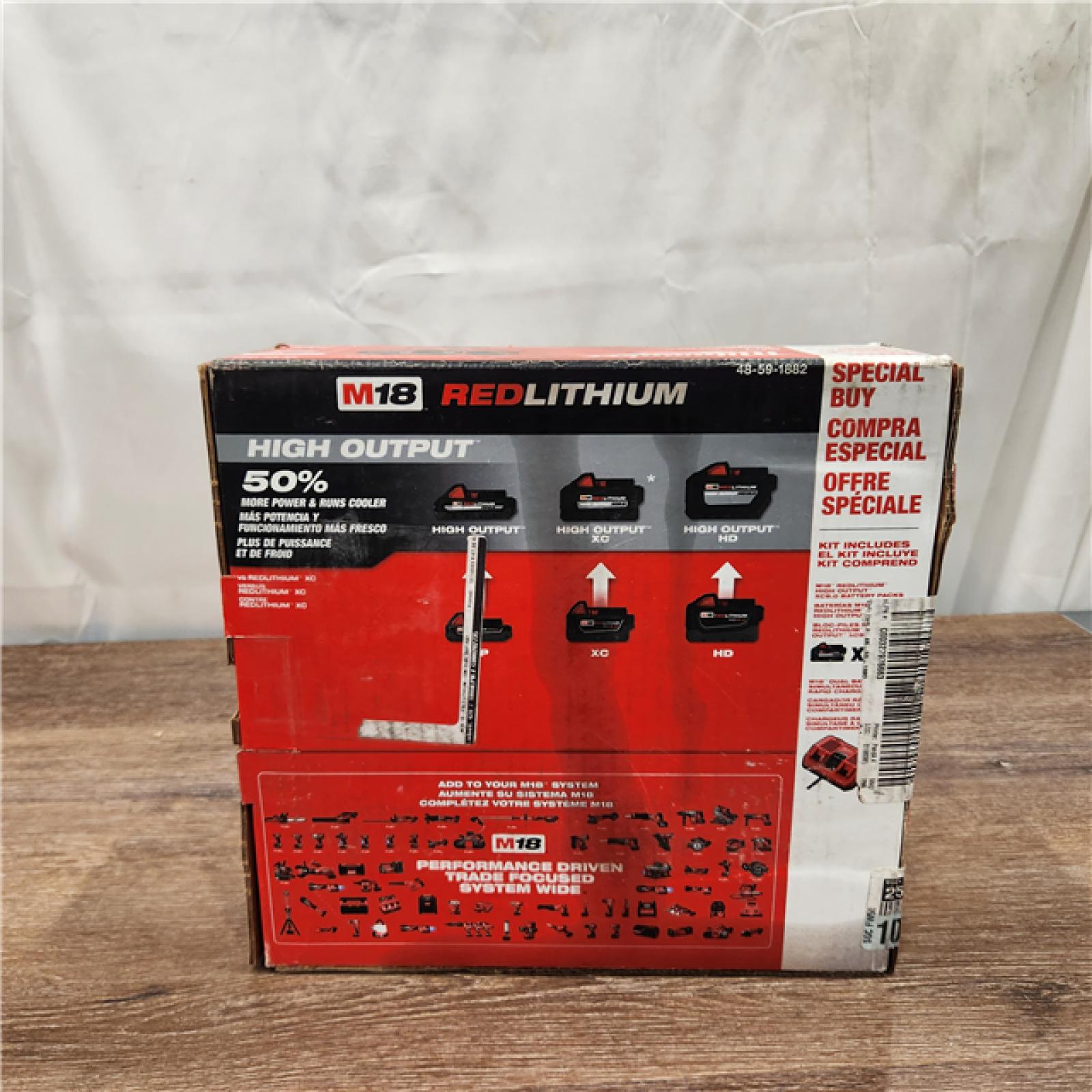 NEW! Milwaukee M18 18V Lithium-Ion Dual Bay Rapid Battery Charger W/ (2) 8Ah HIGH OUTPUT Batteries