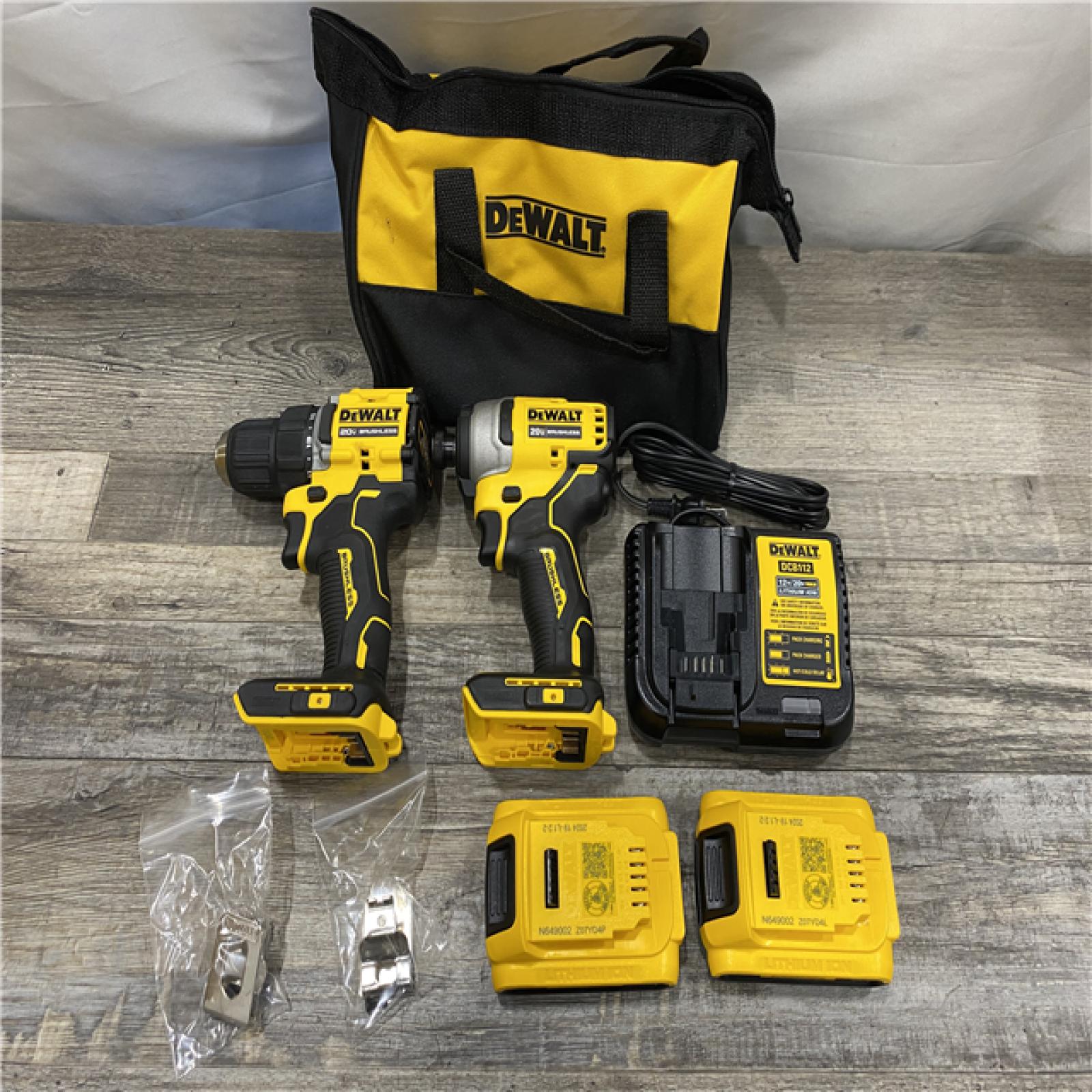 AS-IS DEWALT ATOMIC 20-Volt MAX Lithium-Ion Cordless Combo Kit