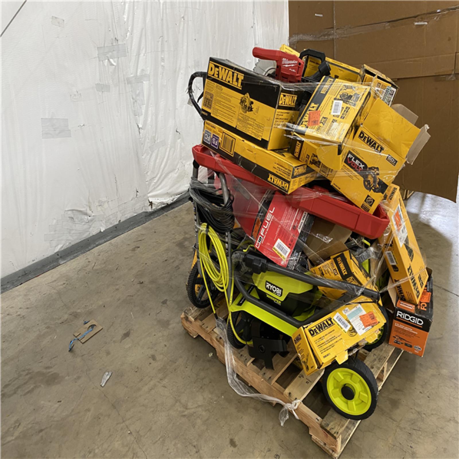 Houston Location AS IS - Tool Pallet