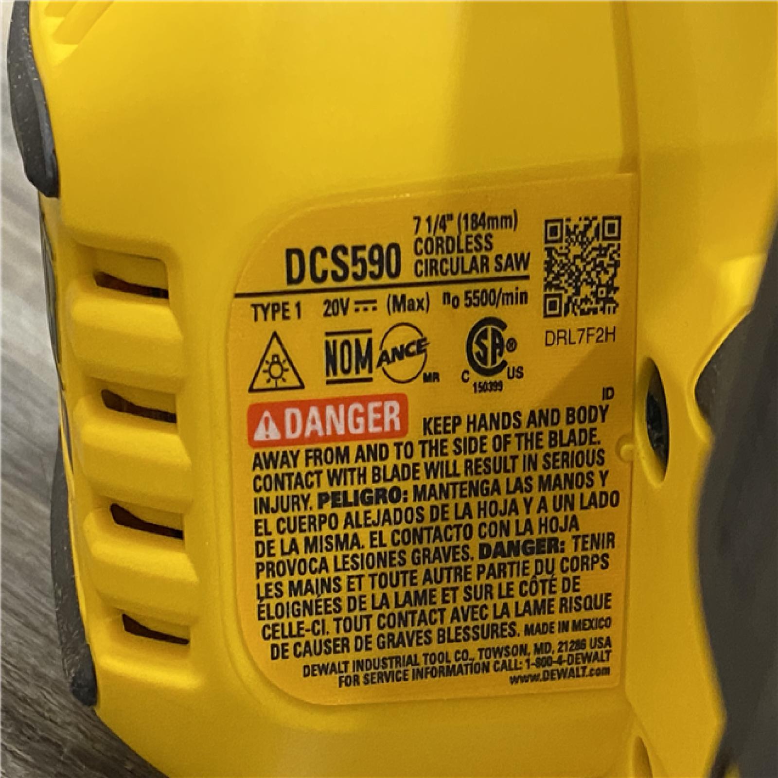 AS-IS DEWALT 20-Volt MAX 7-1/4 in. Cordless Circular Saw (Tool Only)