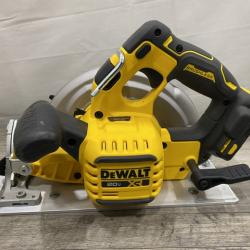 AS-IS DEWALT 20-Volt MAX 7-1/4 in. Cordless Circular Saw (Tool Only)
