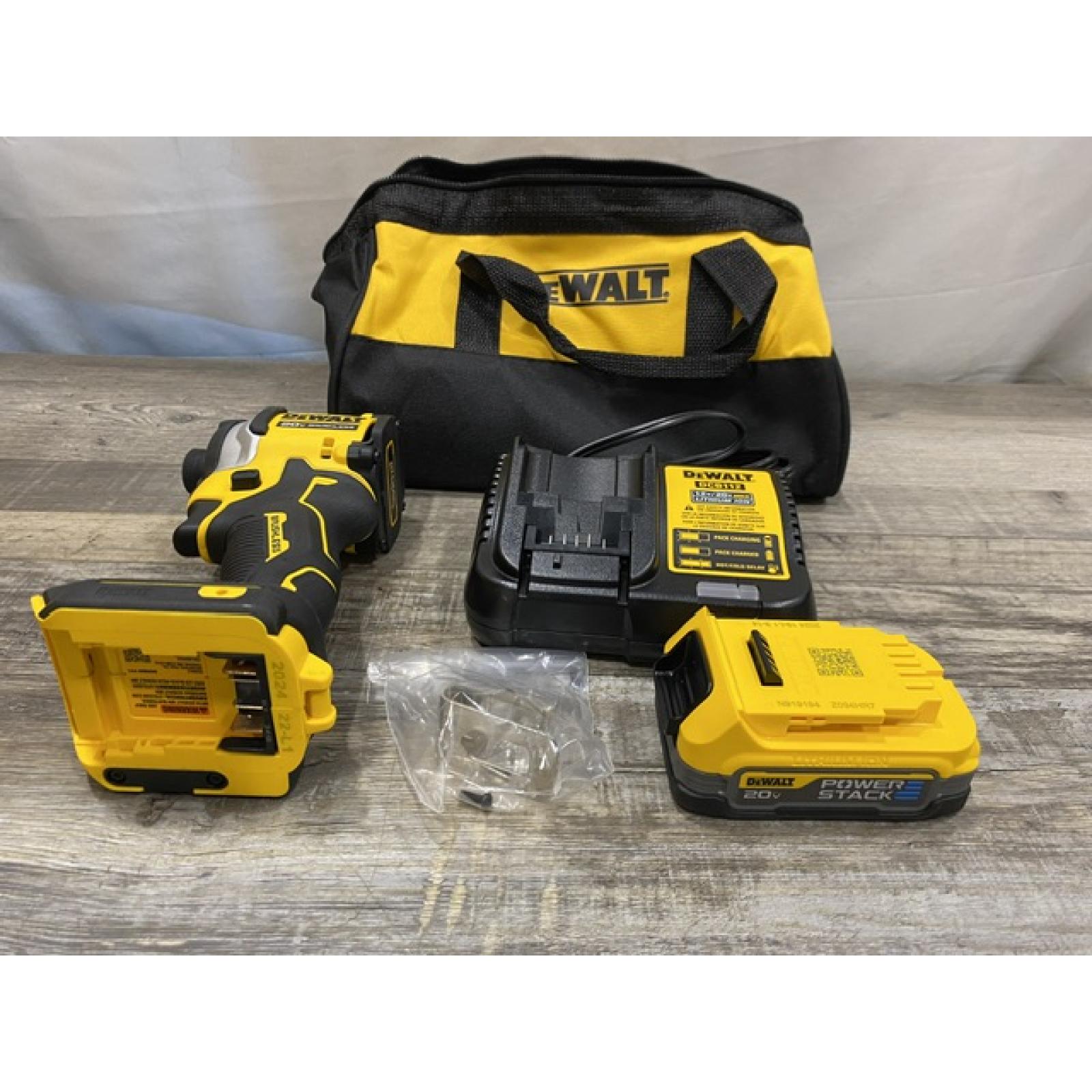 AS-IS DEWALT ATOMIC 20V MAX Lithium-Ion Cordless 1/4 in. Brushless Impact Driver Kit