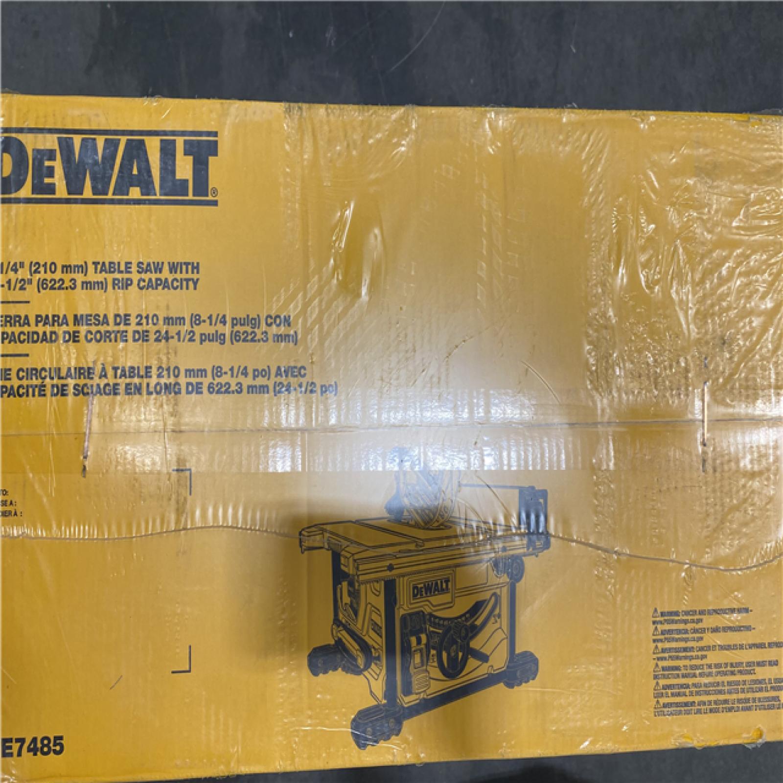 NEW- DeWalt 15 Amps Corded 8-1/4 in. Compact Table Saw