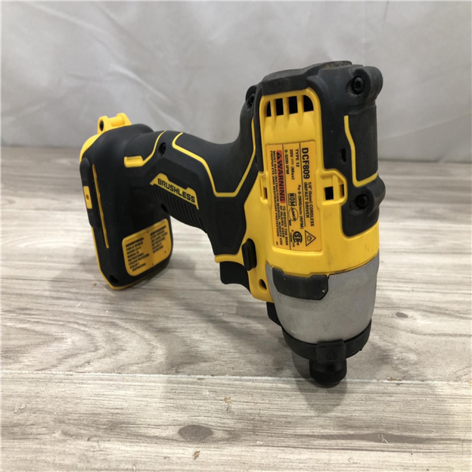 AS-IS DEWALT ATOMIC 20-Volt MAX Lithium-Ion Cordless Combo Kit