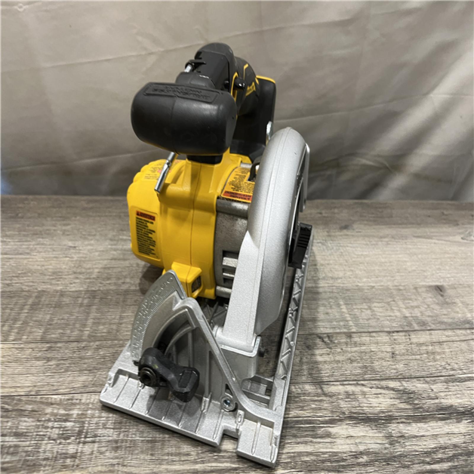 AS-IS DEWALT 20V MAX Cordless Brushless 6-1/2 in. Sidewinder Style Circular Saw (Tool Only)