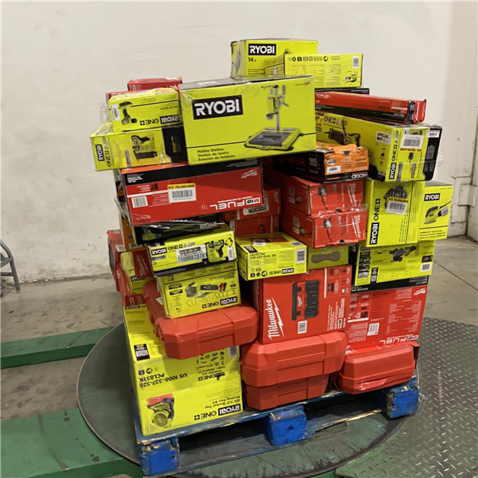 Dallas Location - As-Is Tool Pallet