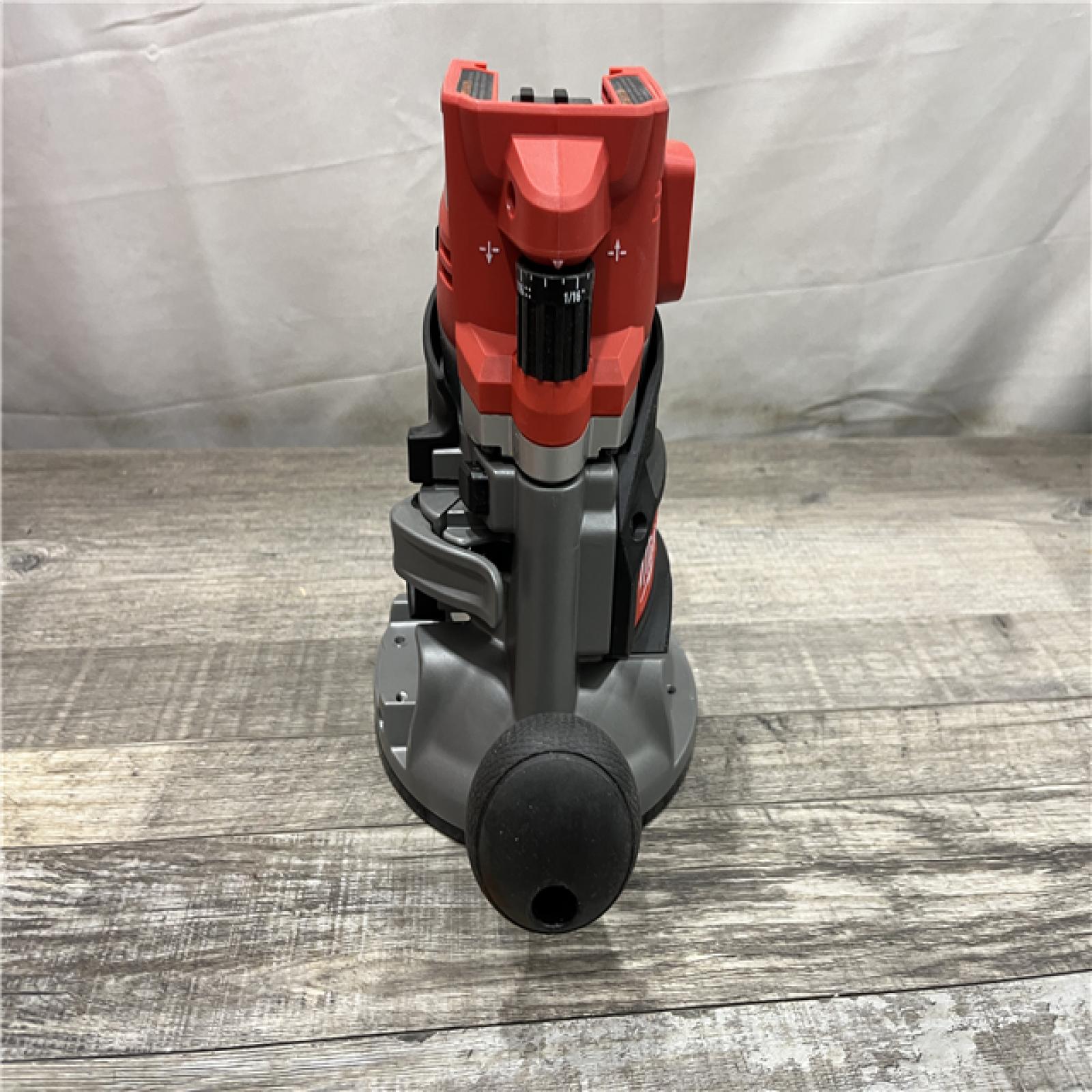 AS-IS Milwaukee FUEL 18V Lithium-Ion Cordless Brushless 1/2 in. Router (Tool-Only)