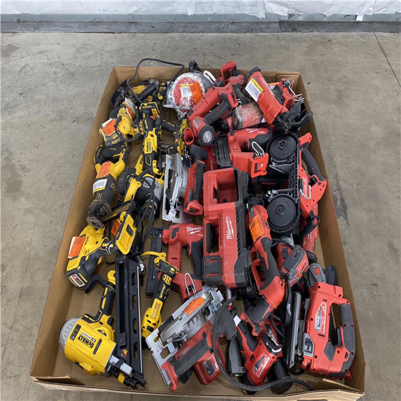 Houston Location AS IS - Tool Pallet