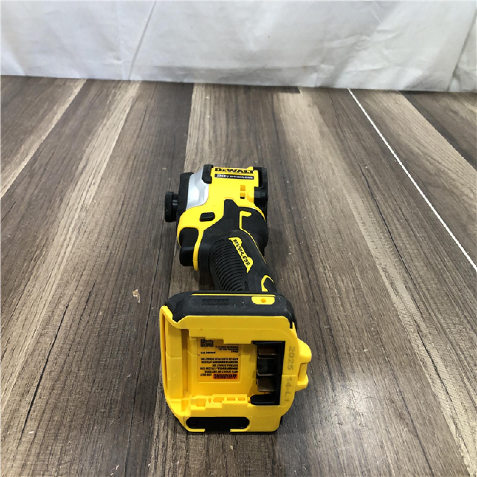 AS-IS DEWALT ATOMIC 20V MAX Cordless Brushless Compact 1/4 in. Impact Driver (Tool Only)