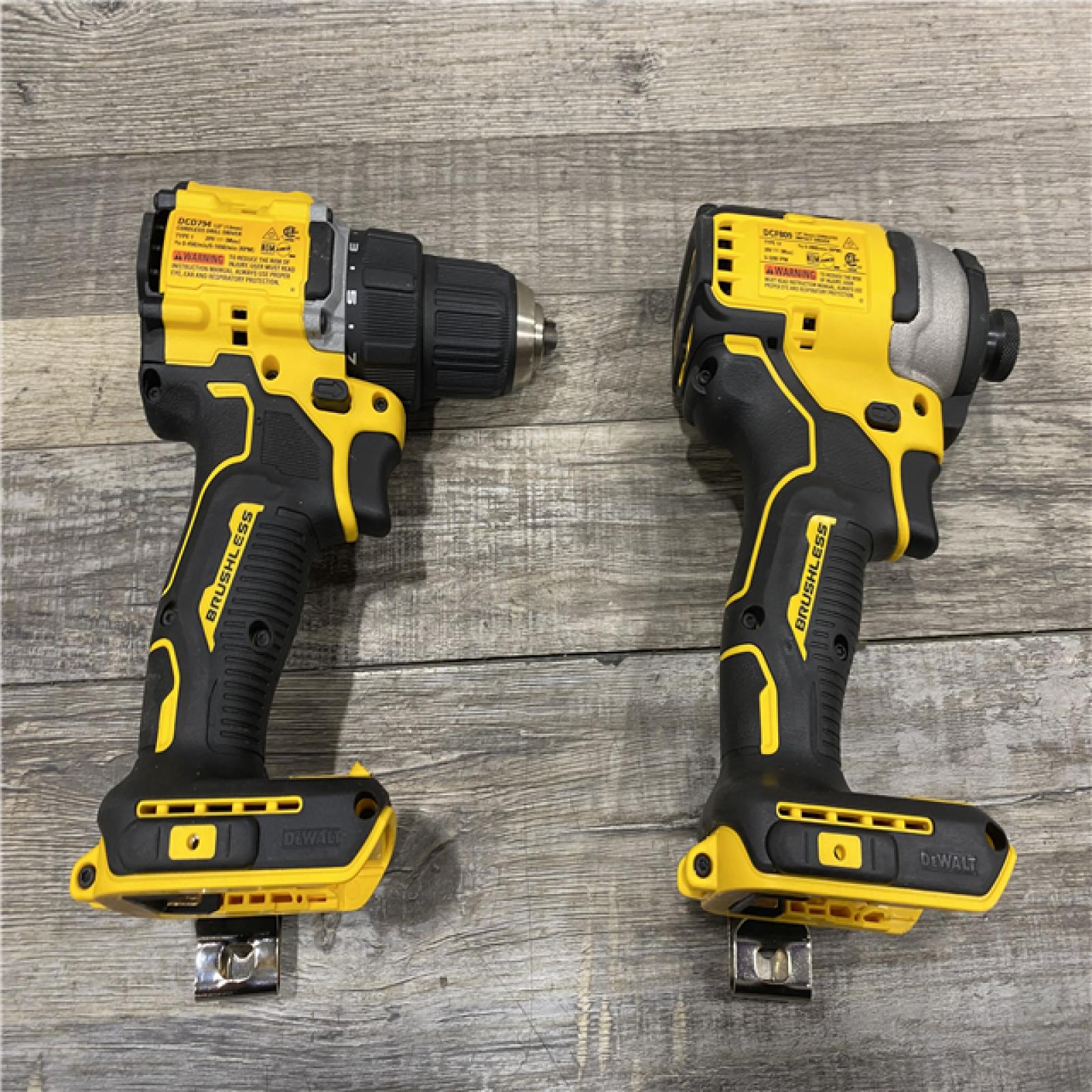 AS-IS DEWALT ATOMIC 20-Volt MAX Lithium-Ion Cordless Combo Kit