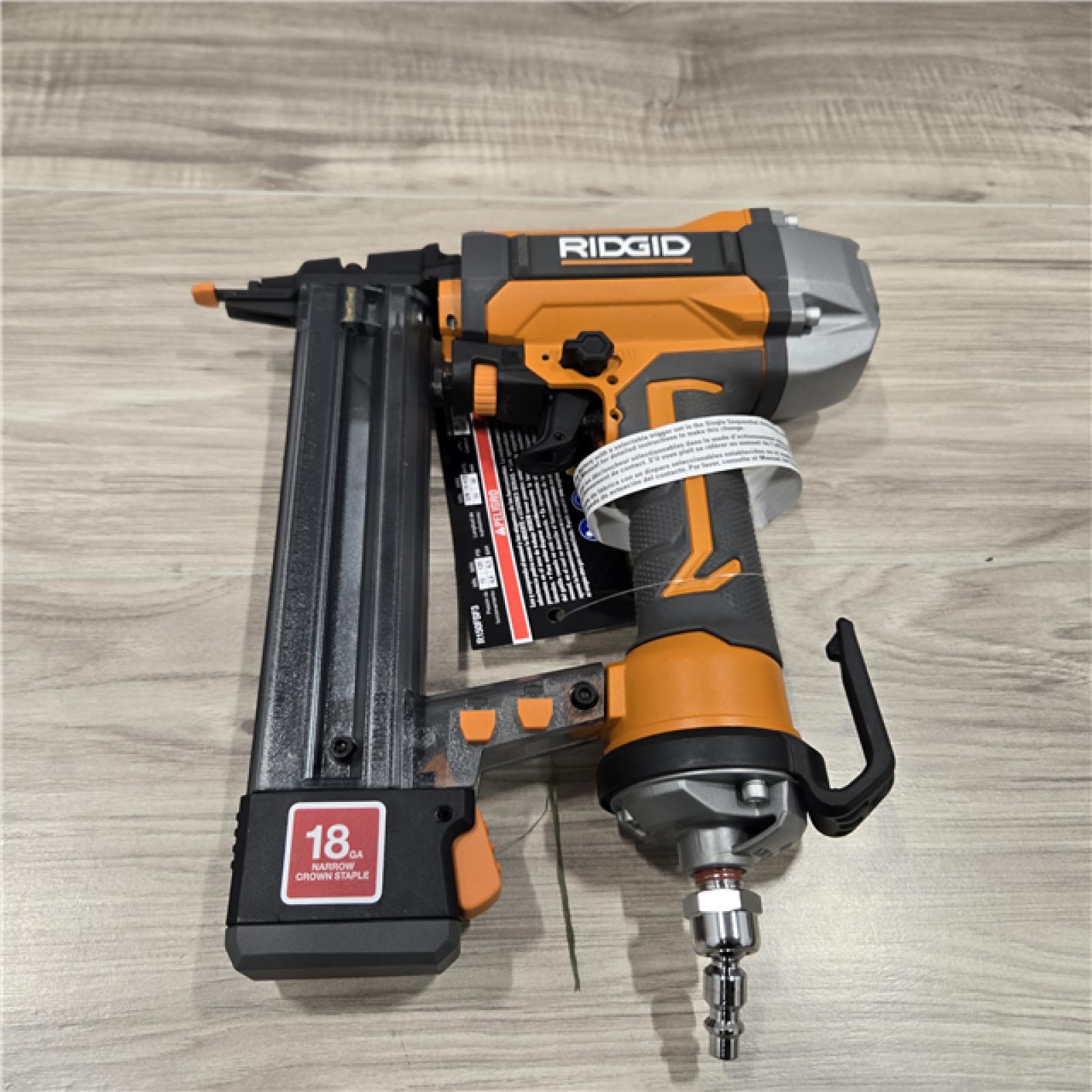 LIKE NEW! - Ridgid 18-Gauge 1-1/2 in. Finish Stapler, Contractor's Bag and (200) Staples