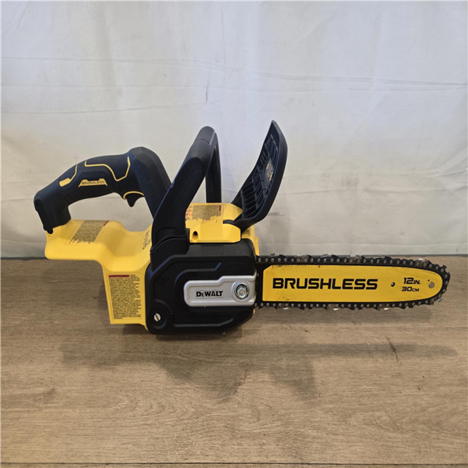 AS-IS DEWALT 20V MAX Compact 12 Cordless Chainsaw Kit