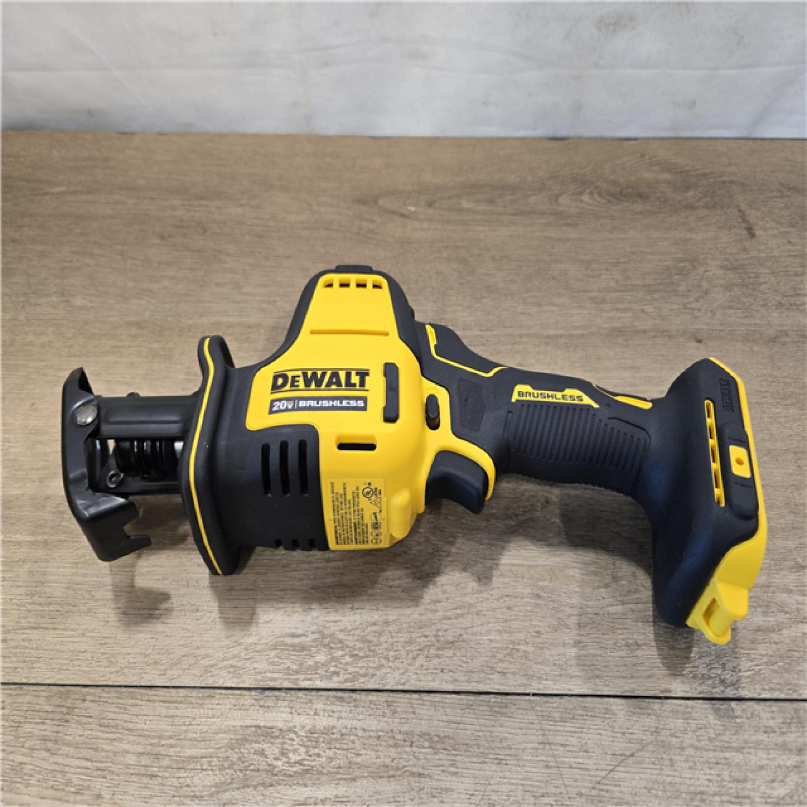 AS-IS DEWALT ATOMIC 20V Cordless (4-Tool) Combo Kit
