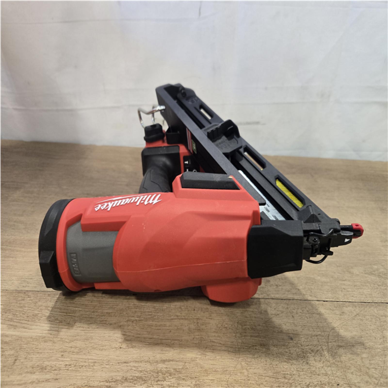AS-IS Milwaukee FUEL 18V Lithium-Ion Brushless Cordless Gen II 15-Gauge Angled Nailer (Tool-Only)