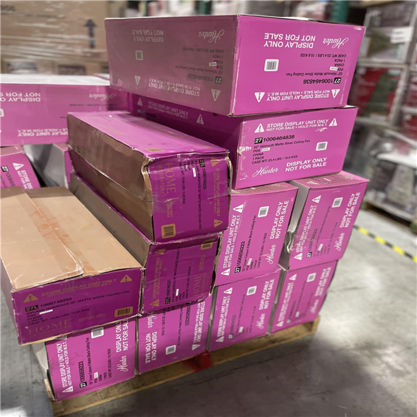 DALLAS LOCATION - HUNTER 52 HILMOUTH MATTE CELLING FAN PALLET (DISPLAY ONLY)