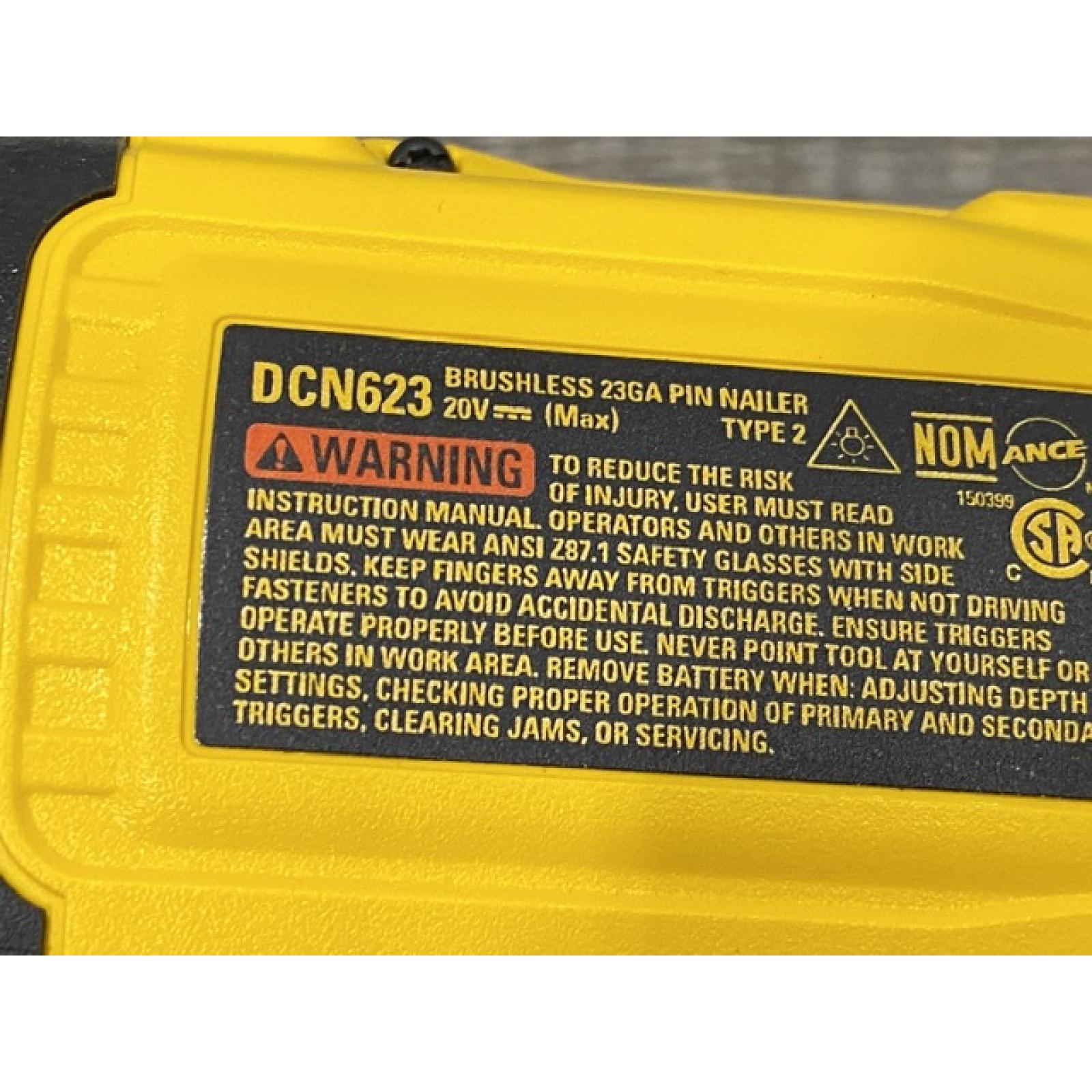 AS-IS DEWALT ATOMIC 20V MAX Lithium Ion Cordless 23 Gauge Pin Nailer Kit