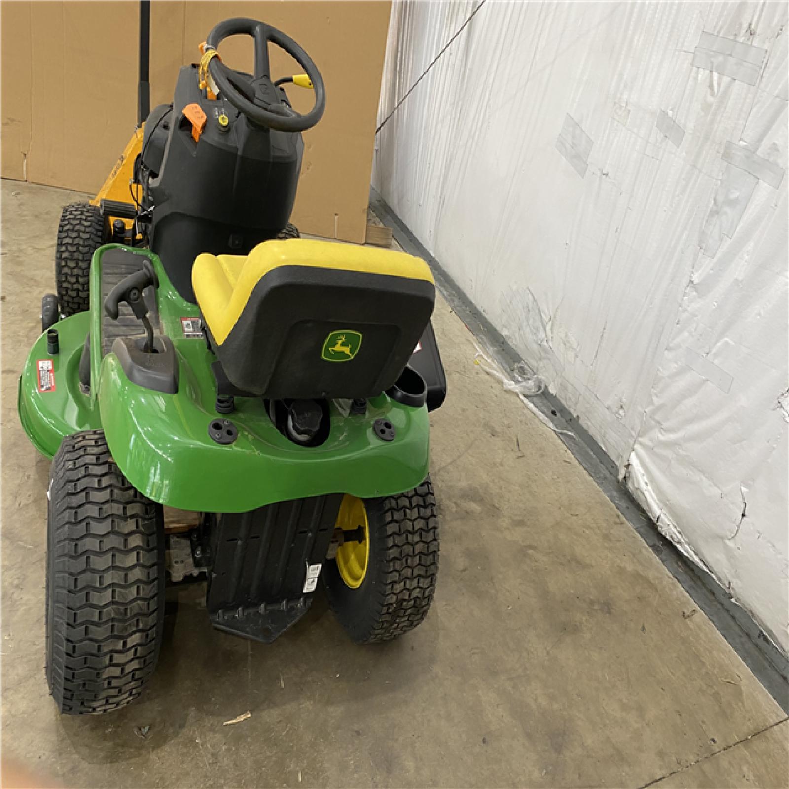 Houston Location AS IS - John Deere 500cc 17.5HP Riding Mower