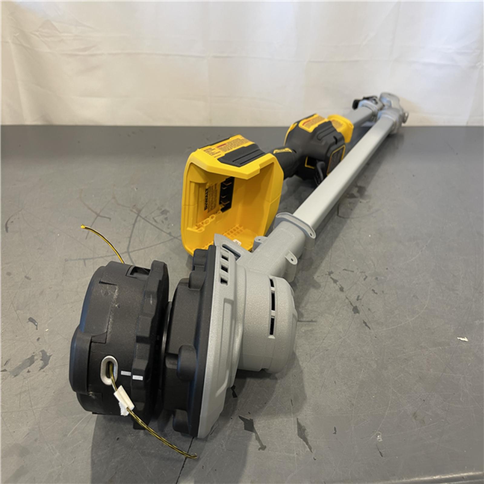 AS-IS - DEWALT 20V MAX 14 in. Brushless Cordless Battery Powered Foldable String Trimmer