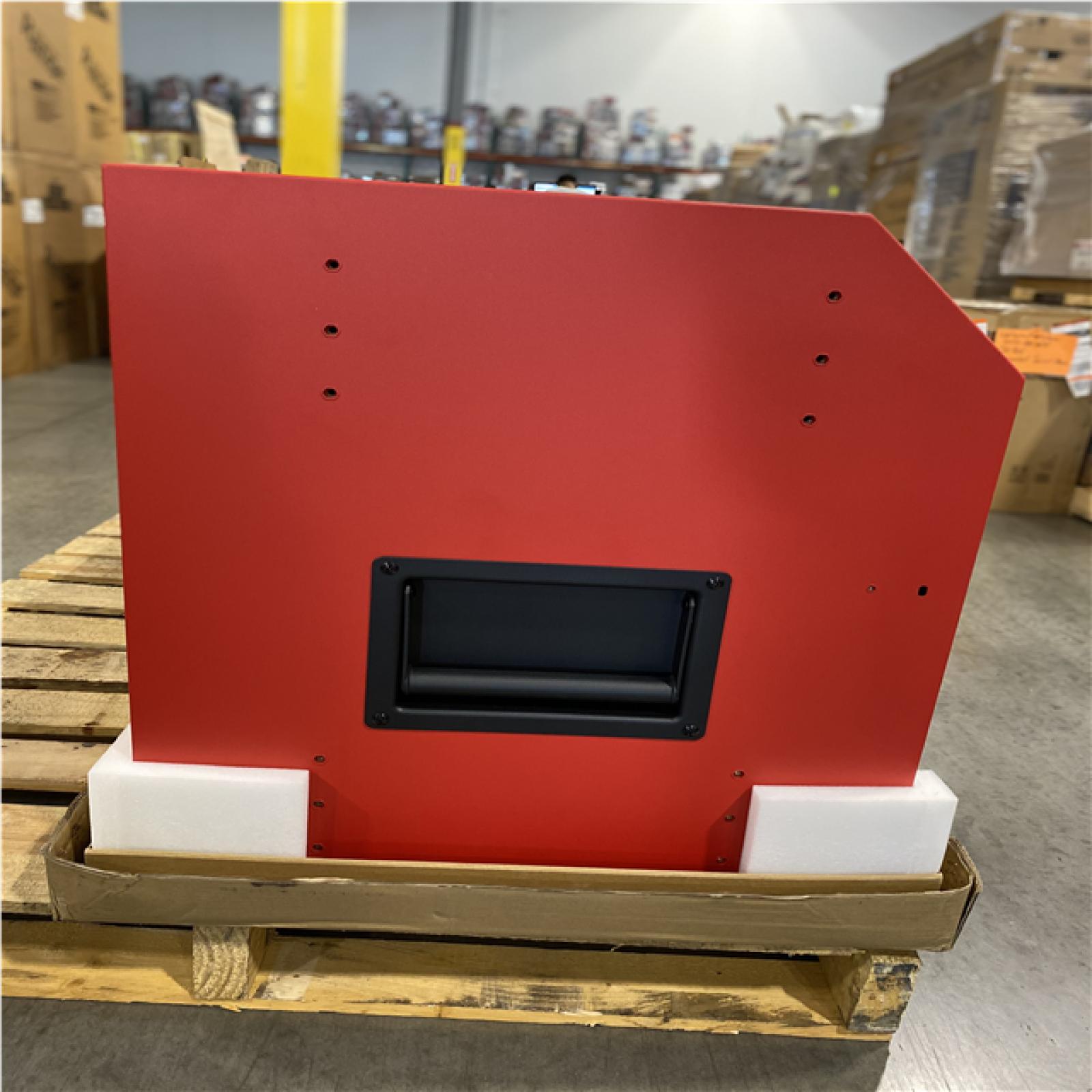 DALLAS LOCATION - MILWAUKEE High Capacity 41 in. W x 22 in. D 8-Drawer Top Tool Chest