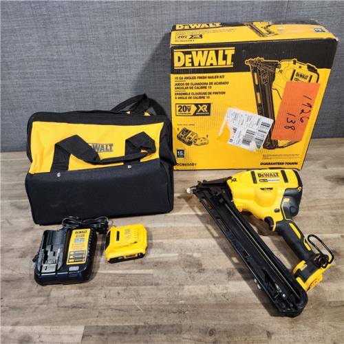 HOUSTON LOCATION - AS-IS DeWalt 15 GA ANGLED FINISH NAILER KIT W/ BATTERY & CHARGER