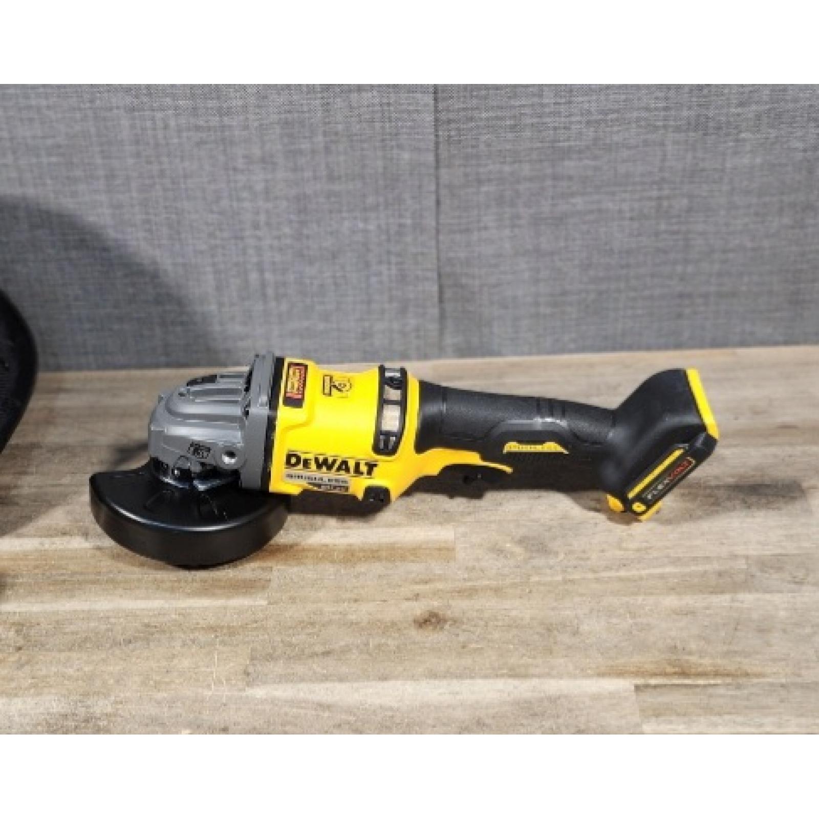 HOUSTON LOCATION - AS-IS DeWalt FLEXVOLT 60V Cordless 4-1/2 to 6 in. Grinder Kit (Battery & Charger)