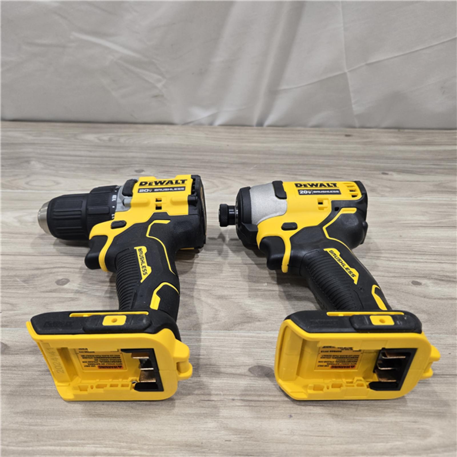 AS-IS Dewalt DCK225D2 20V MAX ATOMIC Compact Cordless Drill Driver and Impact Driver Combo Kit