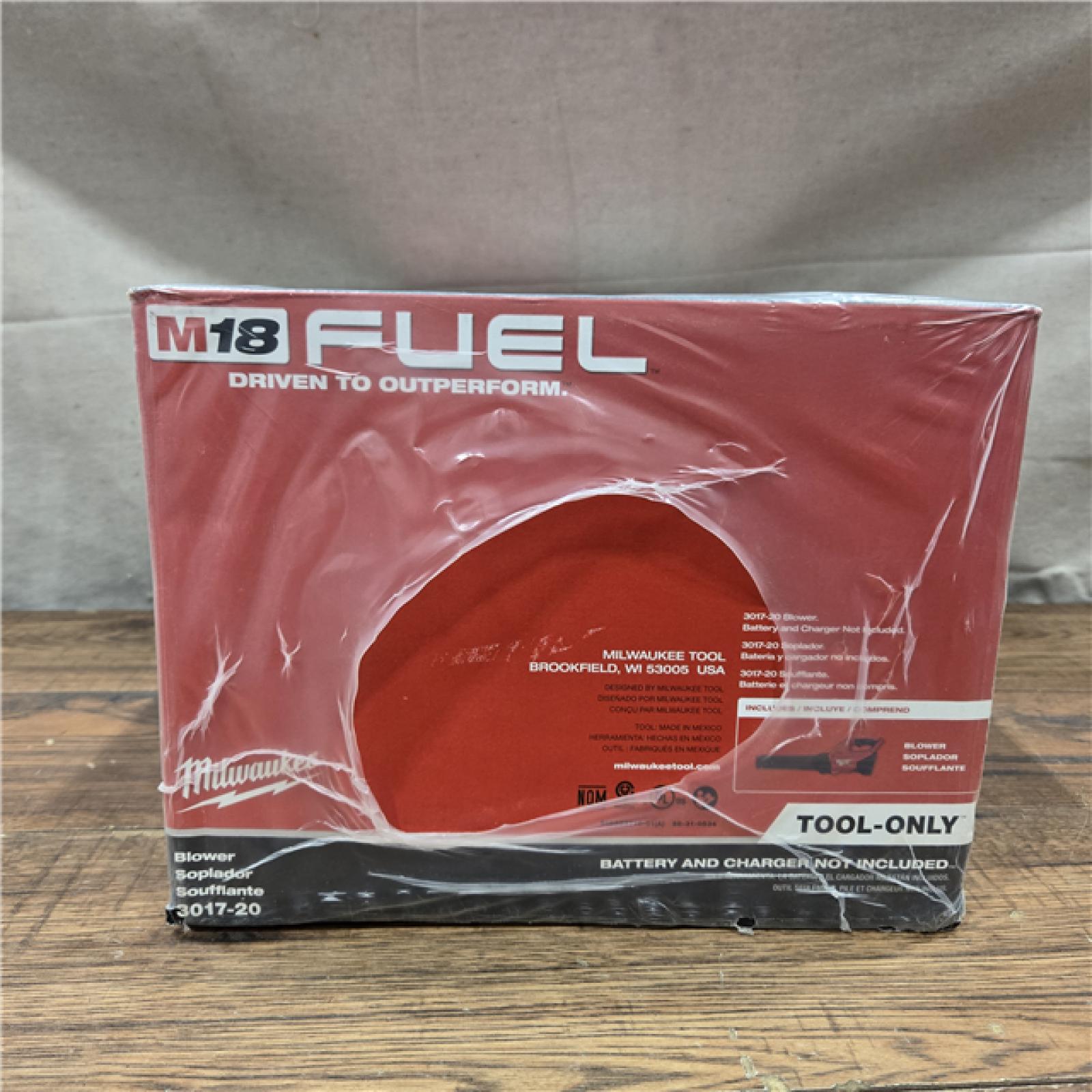 NEW Milwaukee M18 FUEL 18V Lithium-Ion Brushless Cordless Handheld Blower (Tool-Only)