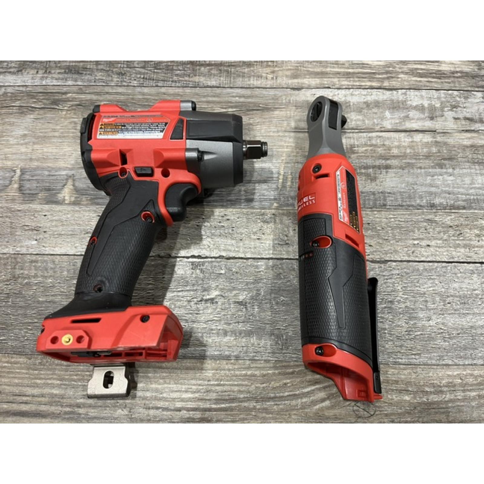 AS-IS Milwaukee FUEL 18V Cordless Mid Torque 1/2 in. Impact Wrench w/ 12 FUEL 3/8 in. Ratchet Combo Kit