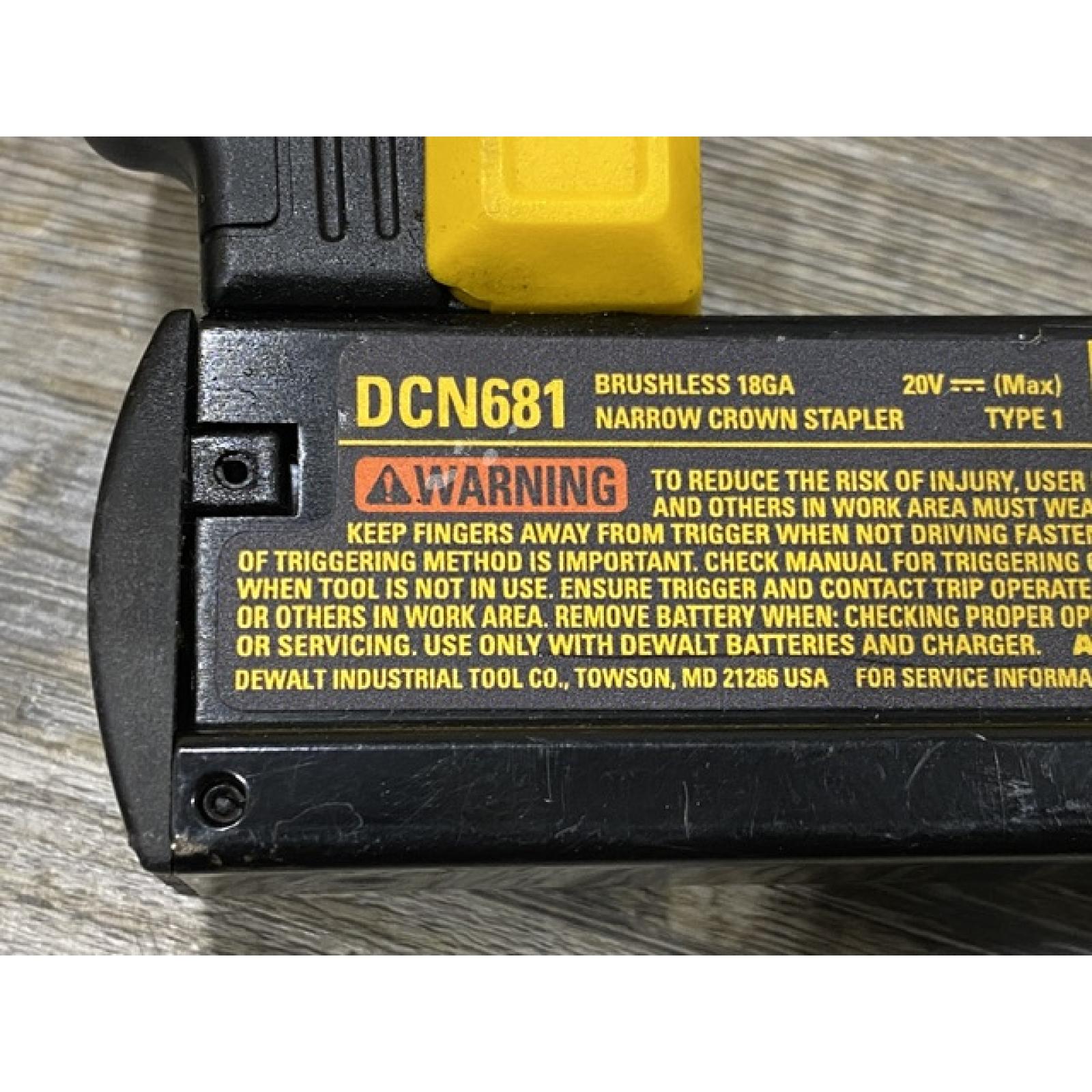 AS-IS DEWALT 20V MAX XR Lithium-Ion Cordless 18-Gauge Narrow Crown Stapler Kit