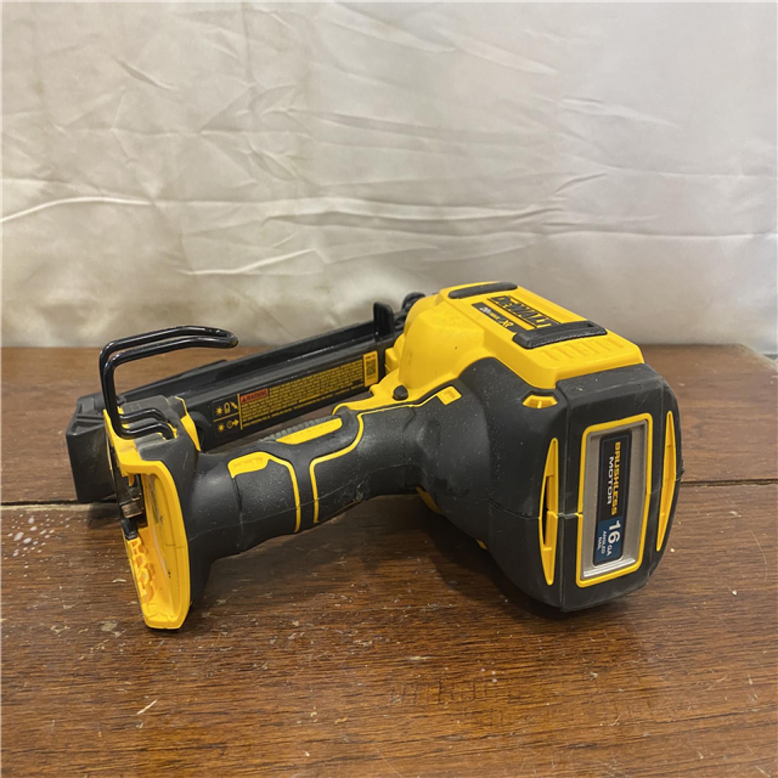 AS-IS DeWalt DCN660D1 20V 16 Gauge Cordless Angled Finish Nailer Kit W/ 2Ah Battery