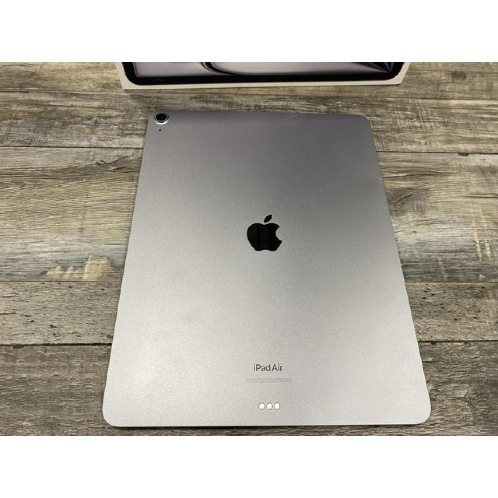AS-IS Apple iPad Air 13-inch: Built for Apple Intelligence 512GB