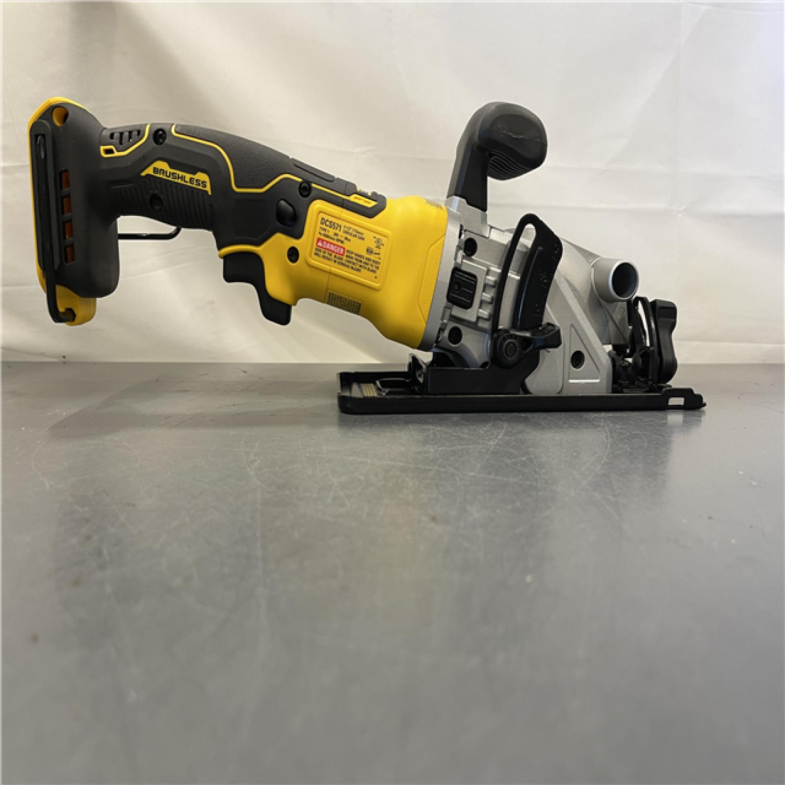 AS-IS - DEWALT ATOMIC 20V MAX Cordless Brushless 4-1/2 in. Circular Saw (Tool Only)