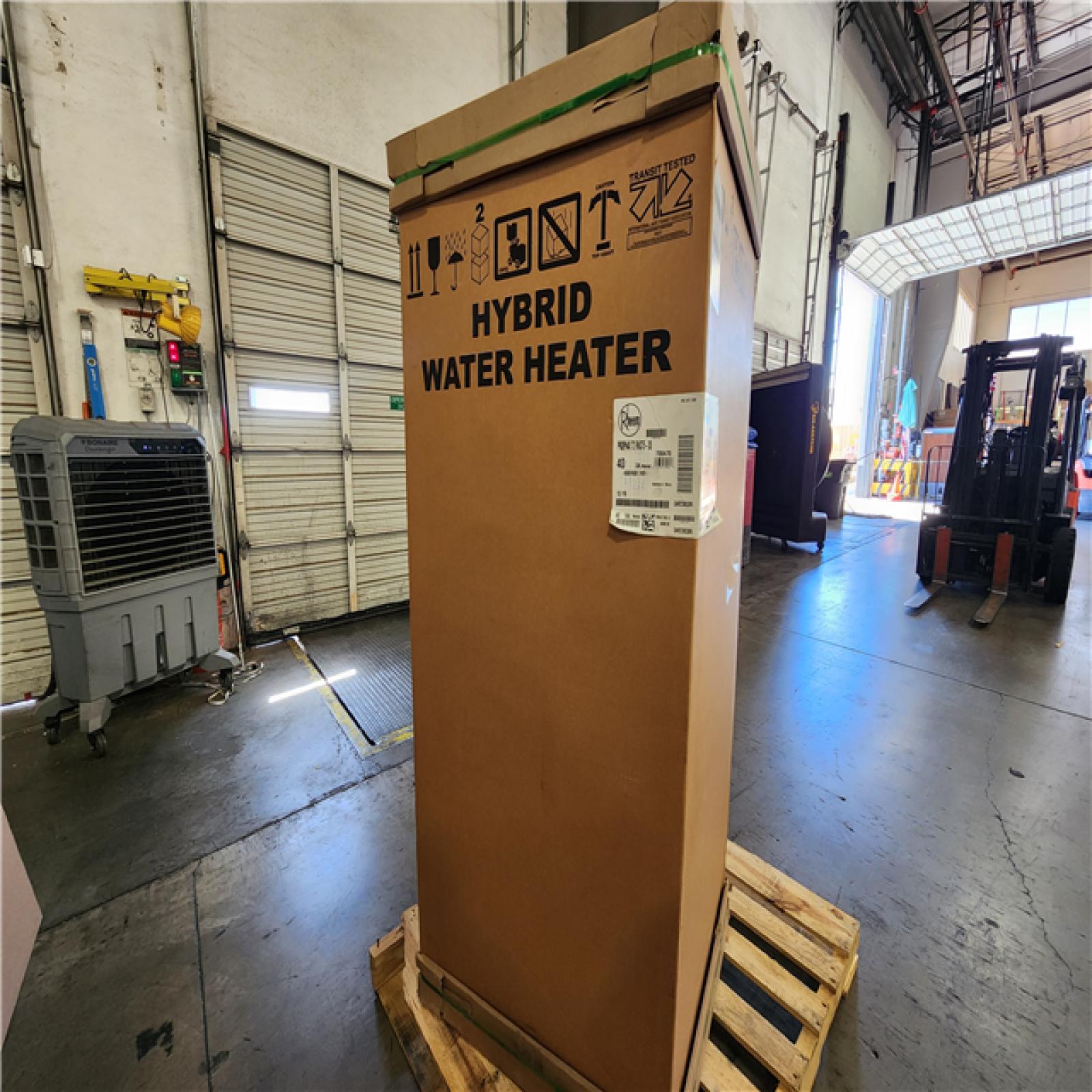Phoenix NEW Rheem ProTerra 40 Gal. Smart High Efficiency Hybrid Heat Pump Water Heater w/ Leak Detection & Auto Shutoff - 10-Year Warranty