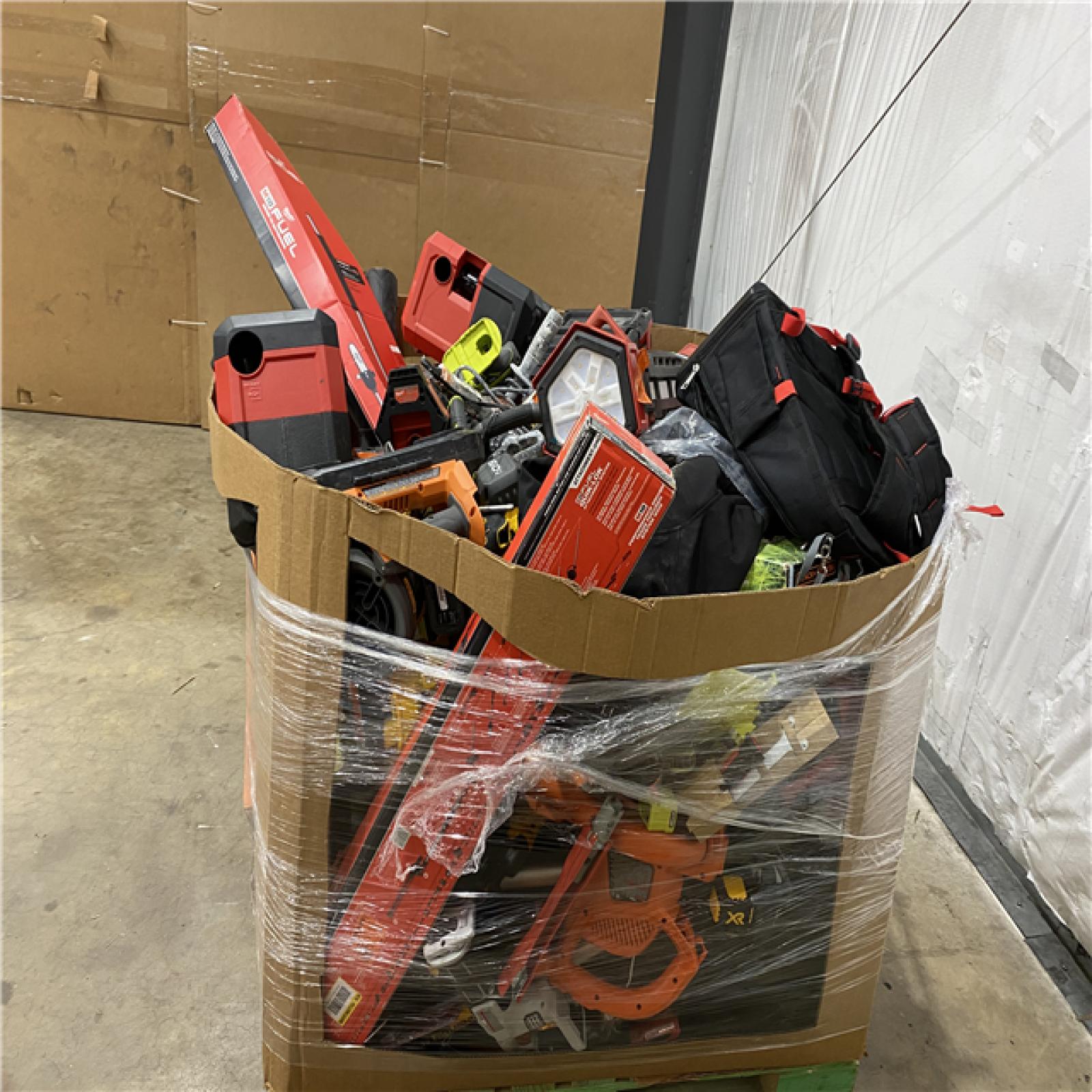 Houston Location AS IS - Tool Pallet