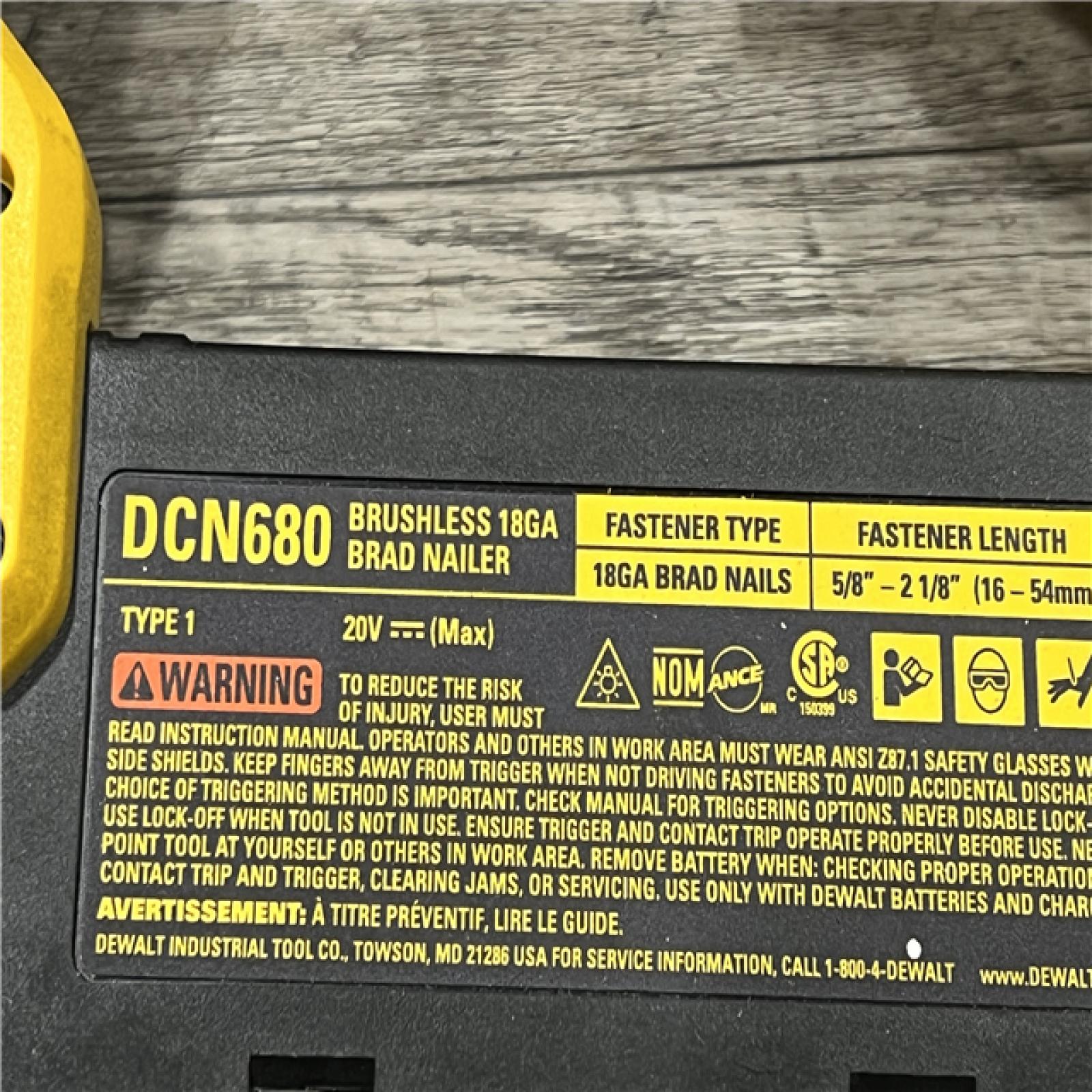 ASIS DEWALT 20V MAX XR 18 Gauge Brad Nailer Kit