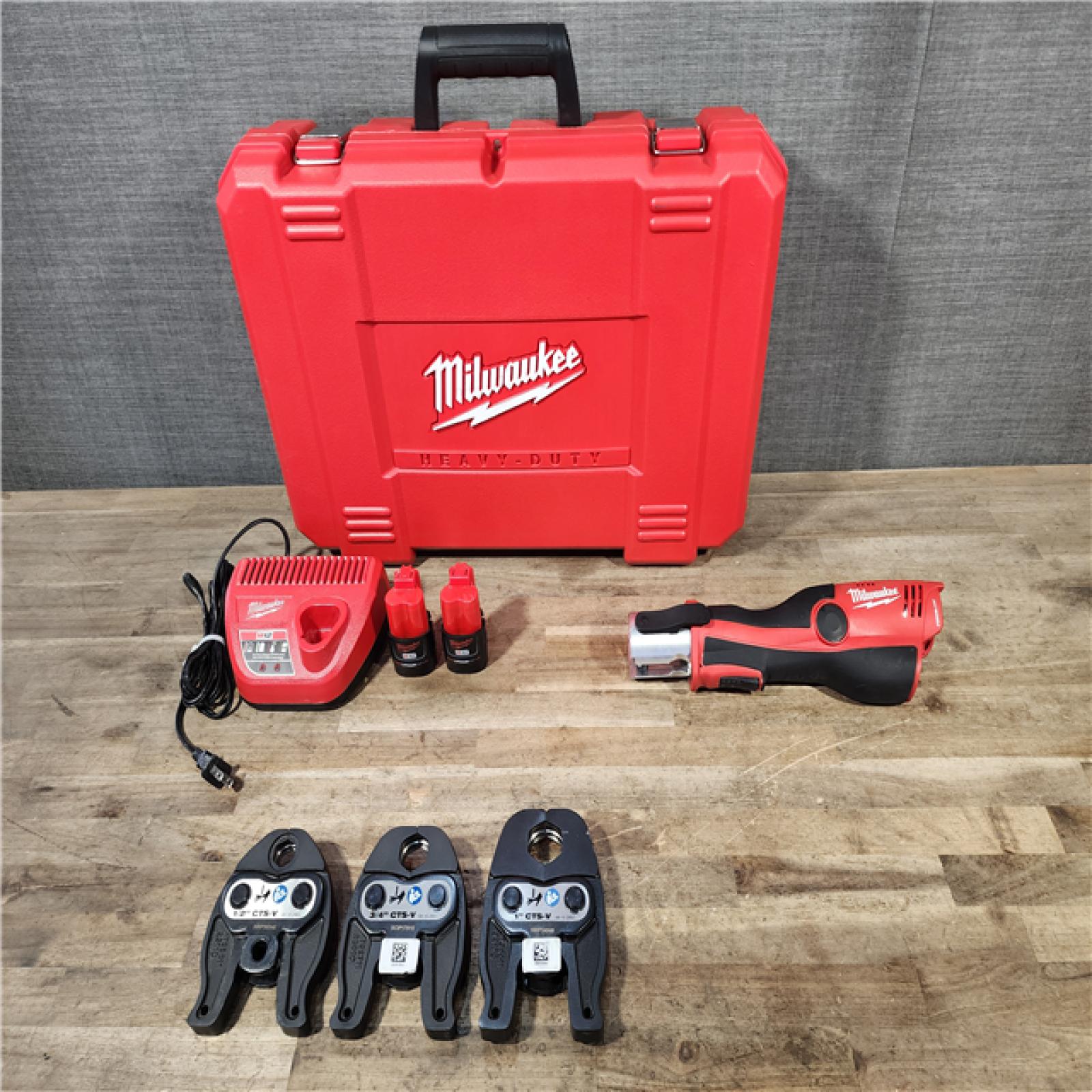 HOUSTON LOCATION - AS-IS MILWAUKEE 12-Volt Lithium-Ion Force Logic Cordless Press Tool Kit
