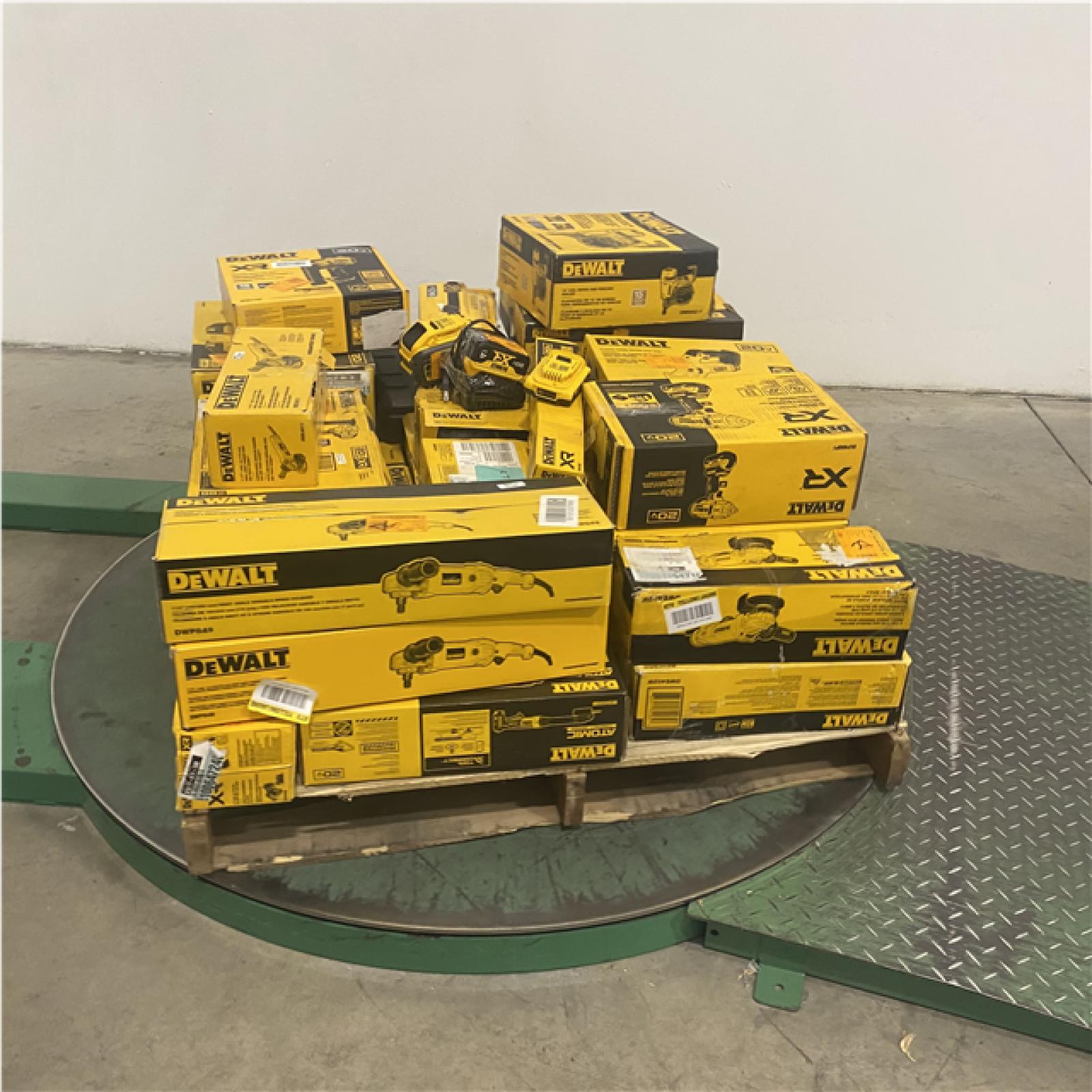 Dallas Location - As-Is Tool Pallet