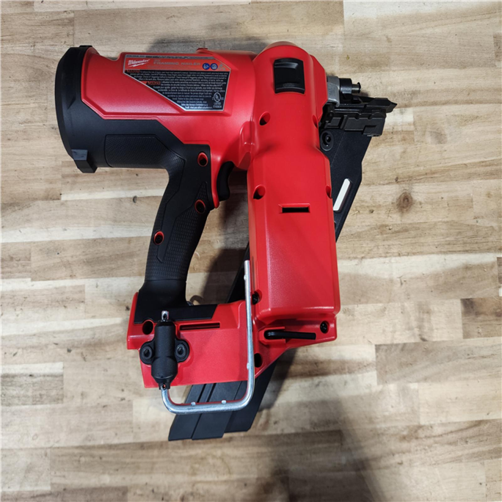 HOUSTON LOCATION - AS-IS (APPEARS LIKE NEW) Milwaukee FUEL 3-1/2 in. 18-Volt 30-Degree Lithium-Ion Brushless Cordless Framing Nailer (Tool-Only)