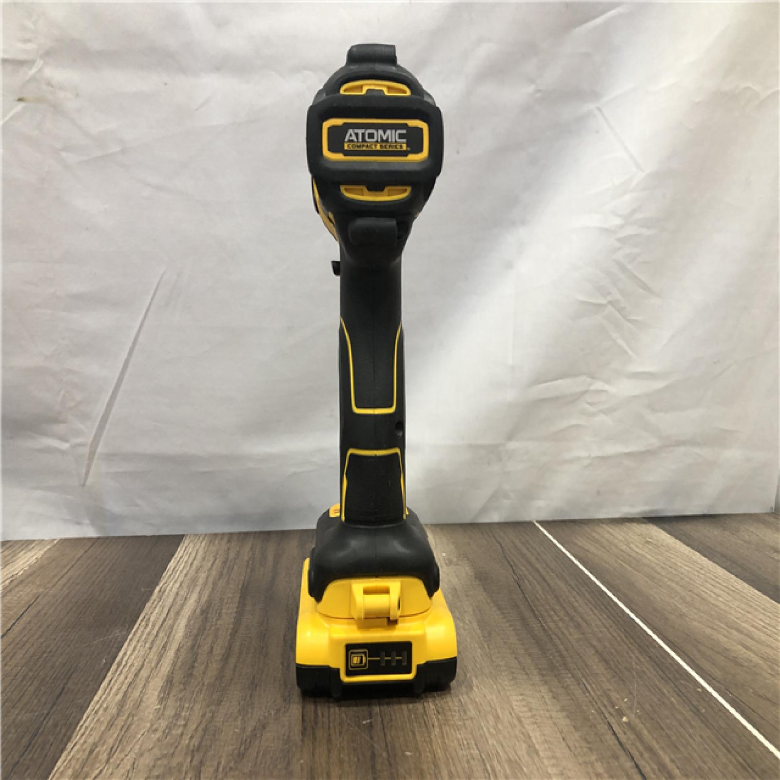 AS-IS DEWALT Atomic 20V Max Lithium-Ion Brushless Cordless Compact 1/4 in. Impact Driver Kit