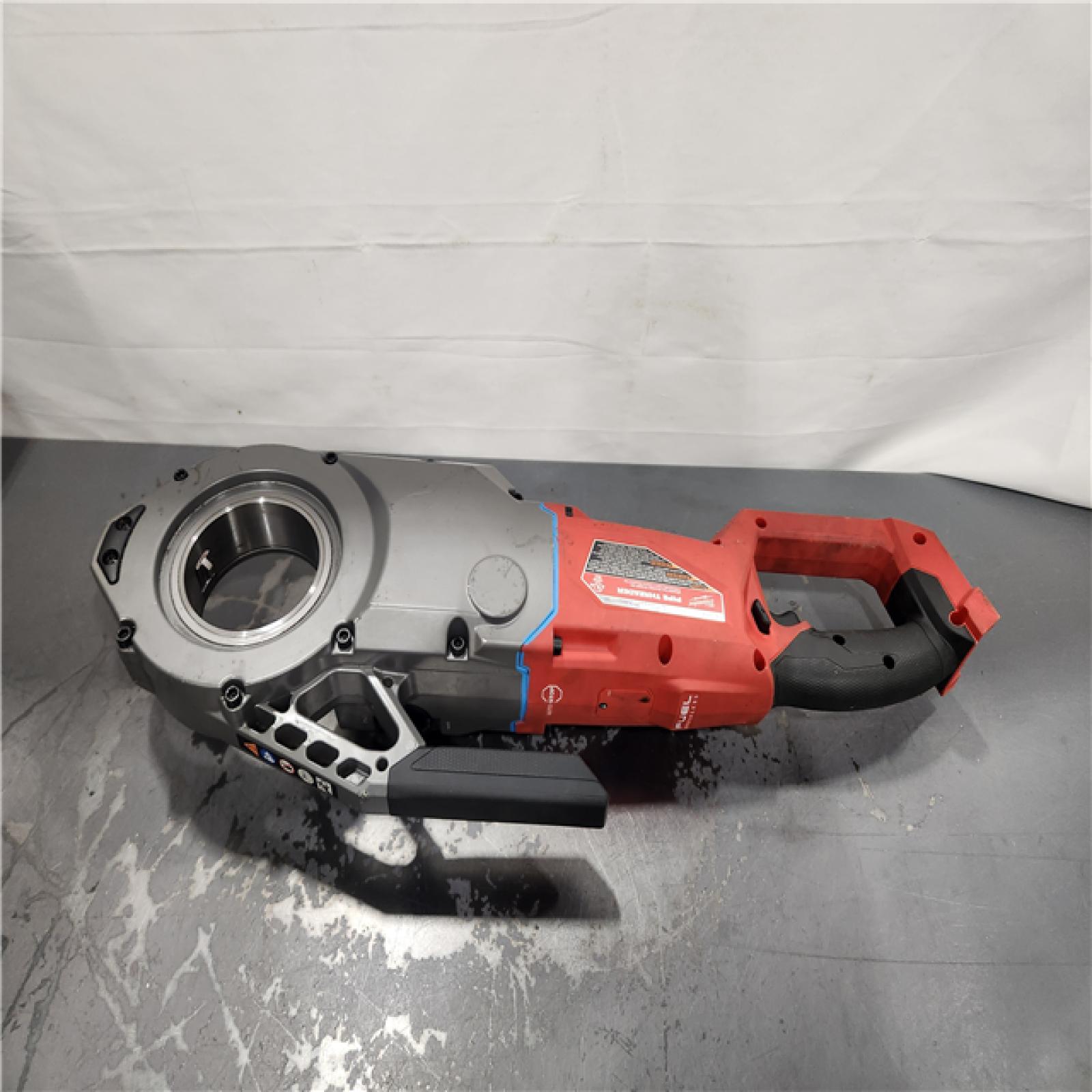 AS-IS- M18 Fuel One-Key Cordless Brushless Pipe Threader Kit with (2) 12.0Ah Batteries and Case