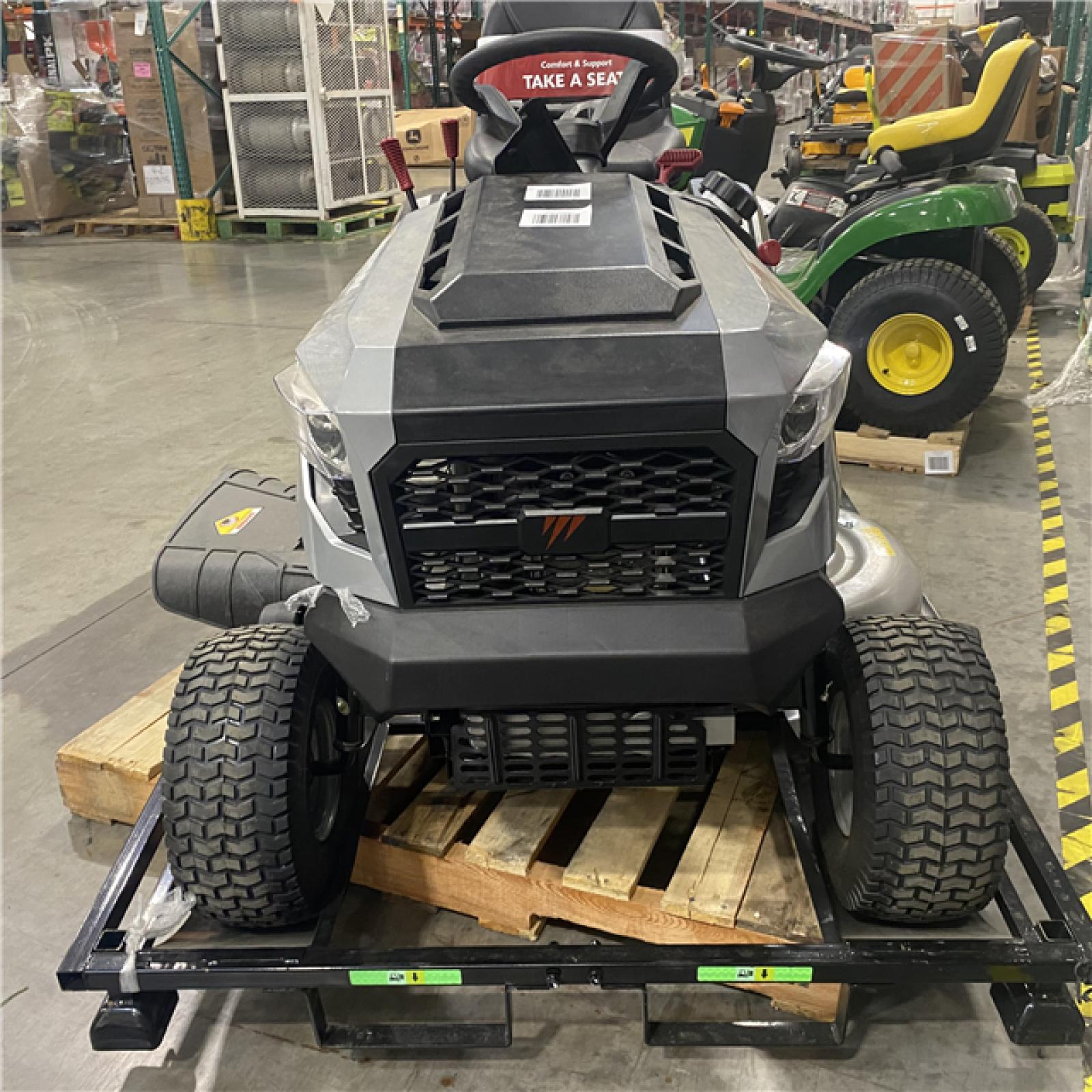 Dallas Location - As-Is Murray MT100 42 Riding Lawn Tractor