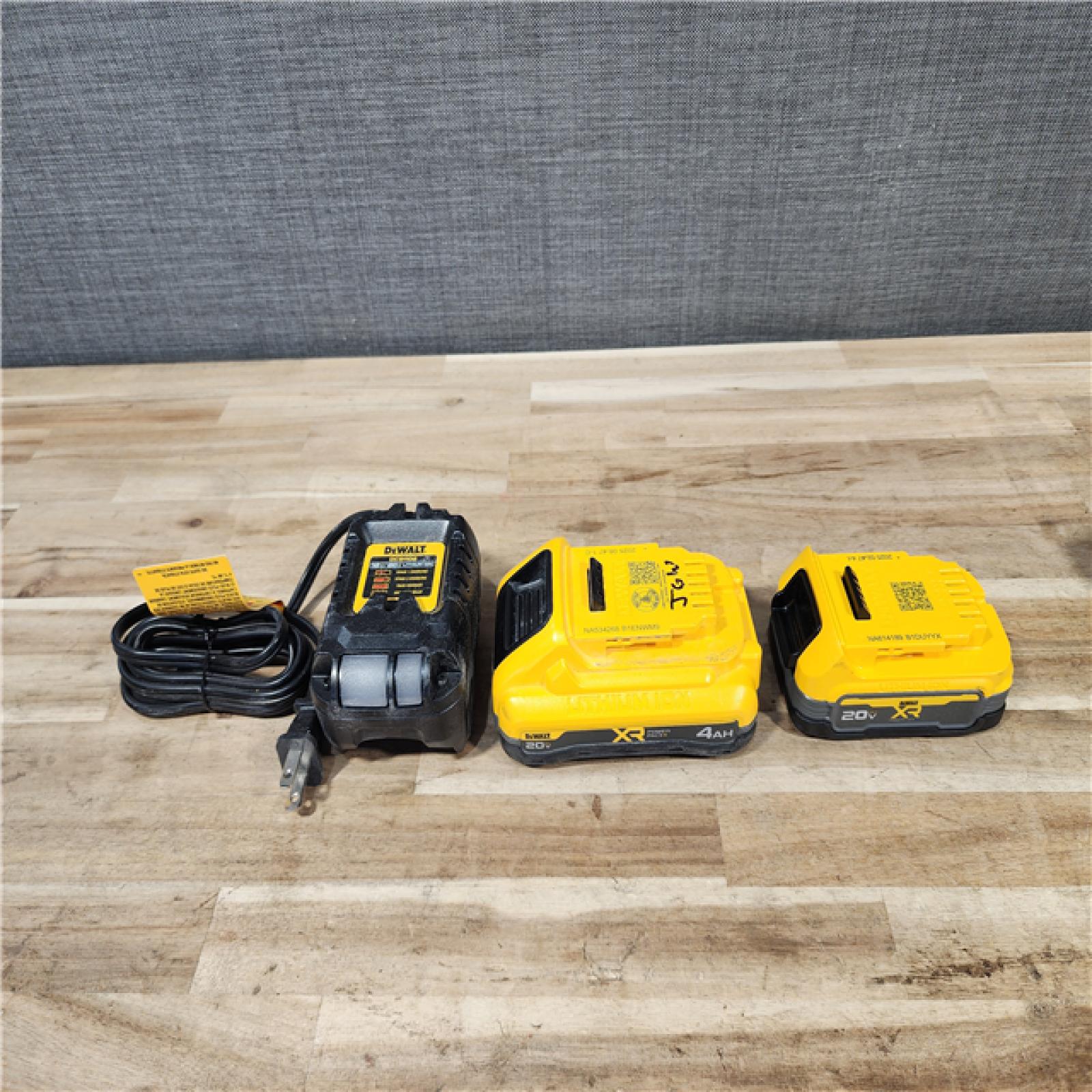 HOUSTON LOCATION - AS-IS DEWALT 2 TOOL COMBO