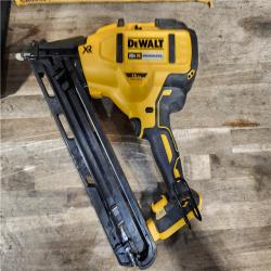 HOUSTON LOCATION - AS-IS DeWalt 15 GA ANGLED FINISH NAILER KIT W/ BATTERY & CHARGER